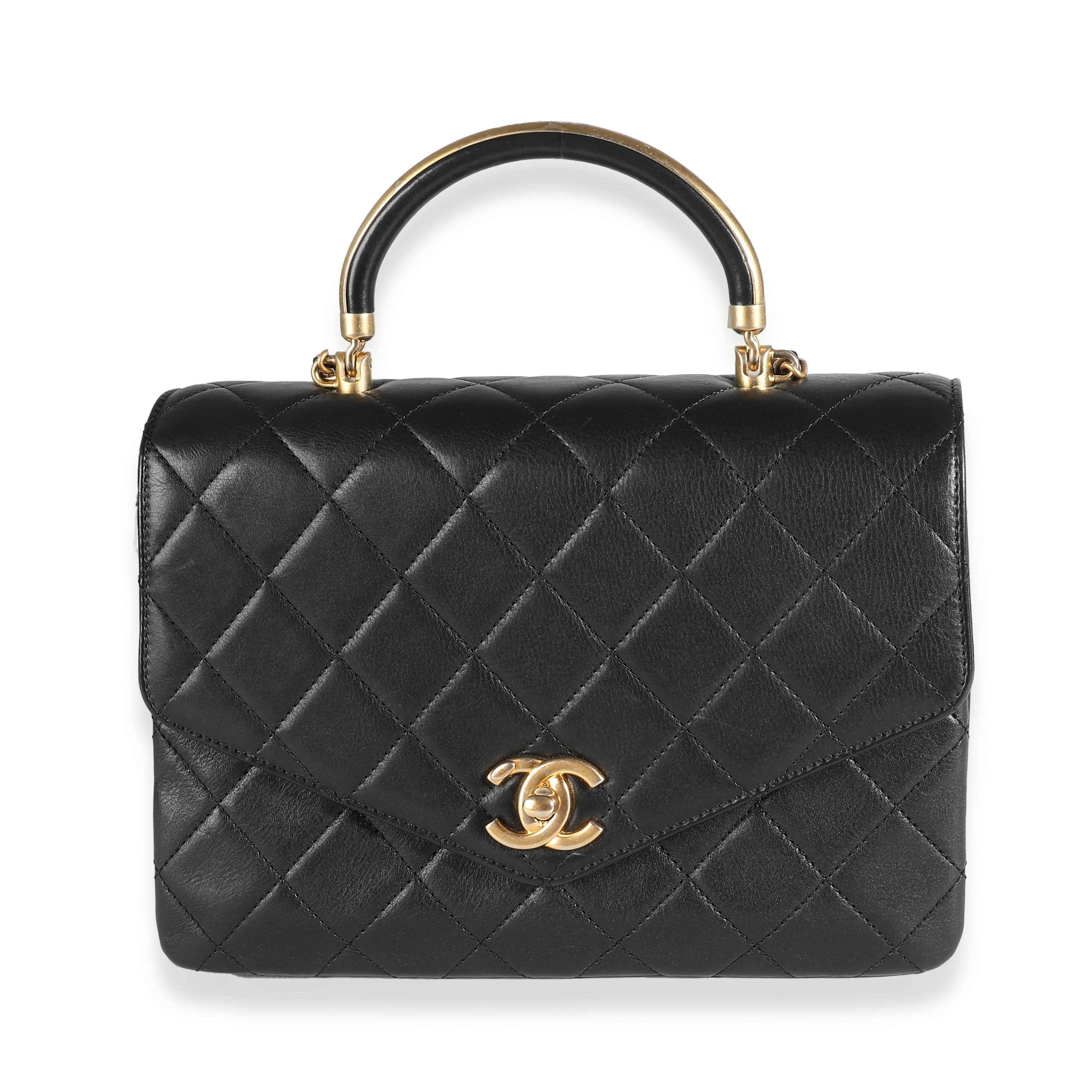 CHANEL - Bolso de mano con solapa y asa superior en piel de becerro acolchada negra y dorada