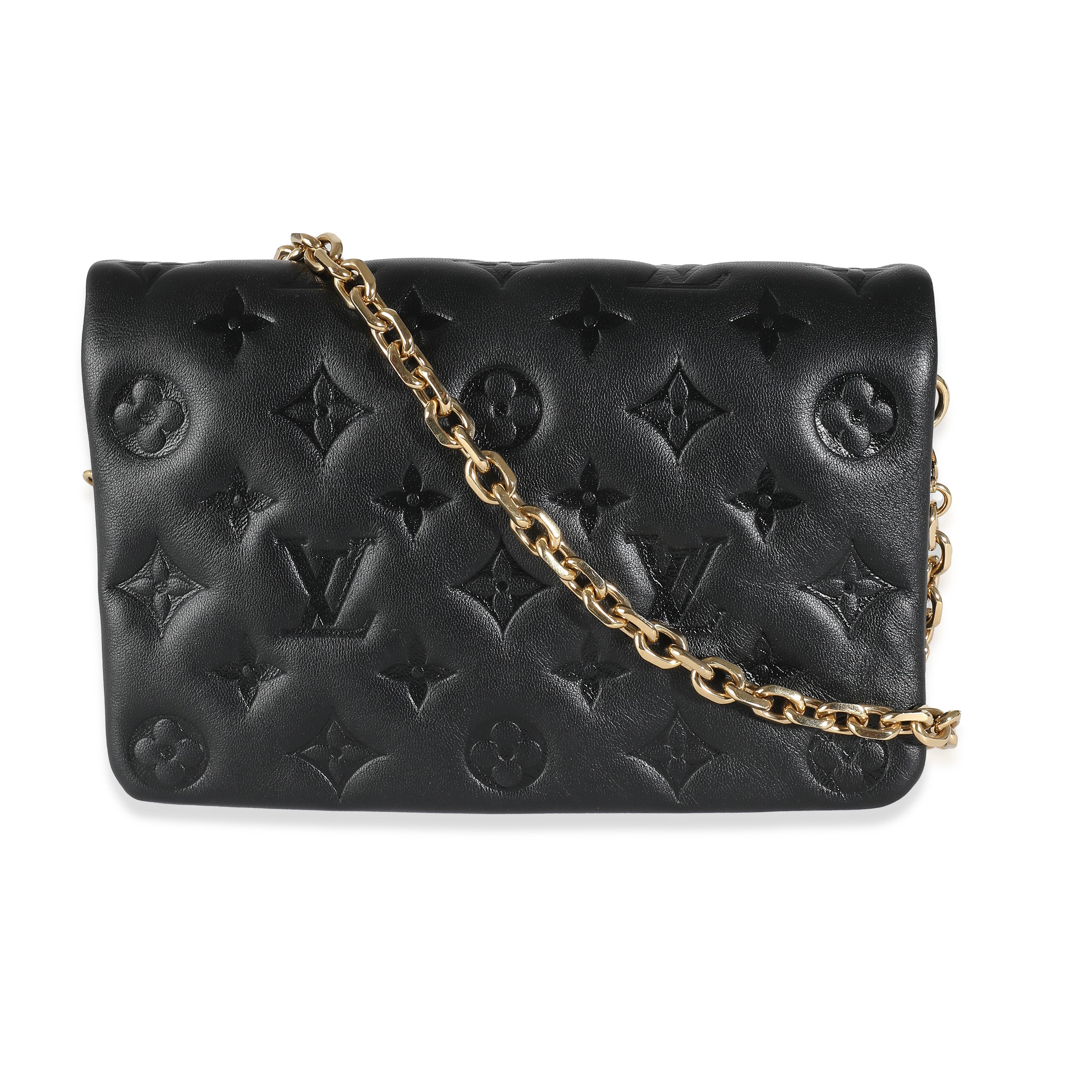 LOUIS VUITTON - Pochette Coussin de piel de cordero hinchada con monograma en relieve negro
