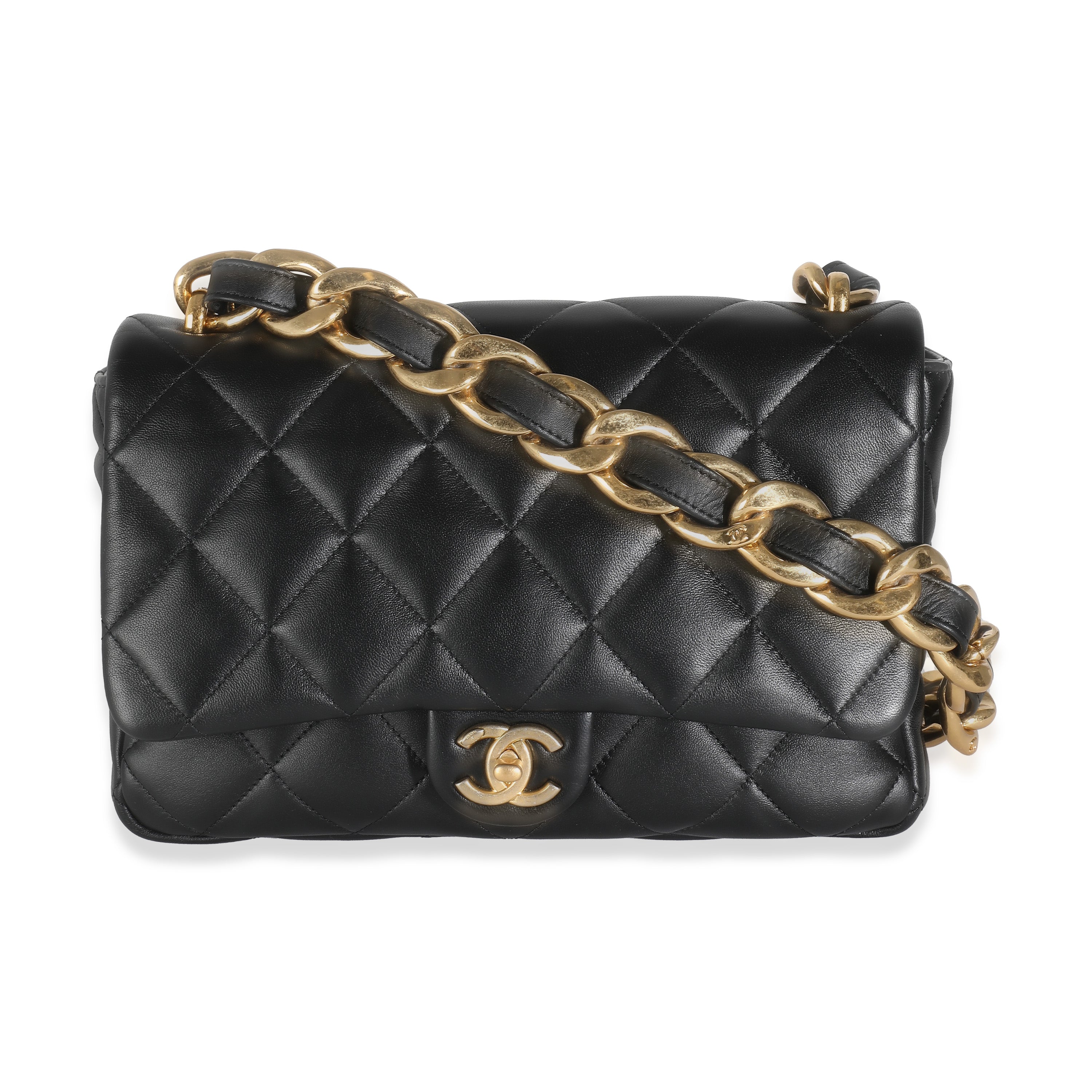Bolso CC Funky Town con solapa grande de piel de cordero acolchada negra CC 22S USADO
