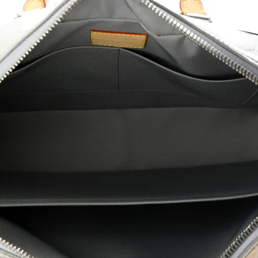 LV Neo Porte Documents Voyage Monogram Mirror Coated Canvas DE SEGUNDA MANO