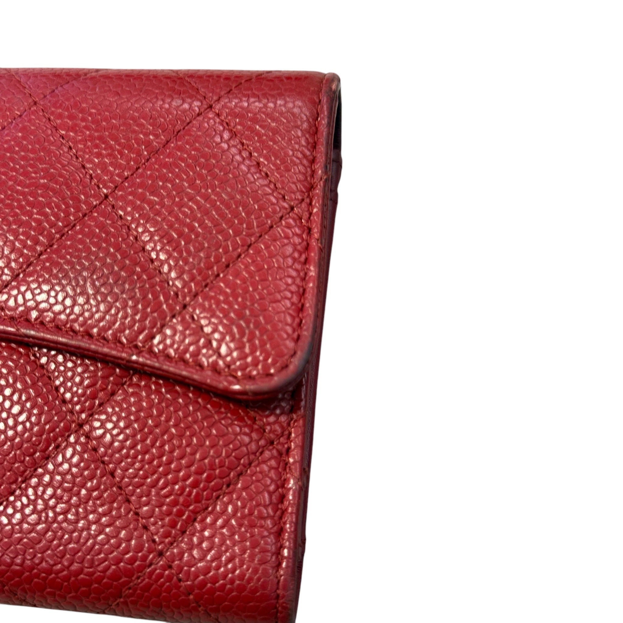 Cartera larga clásica CC acolchada roja Caviar USADA