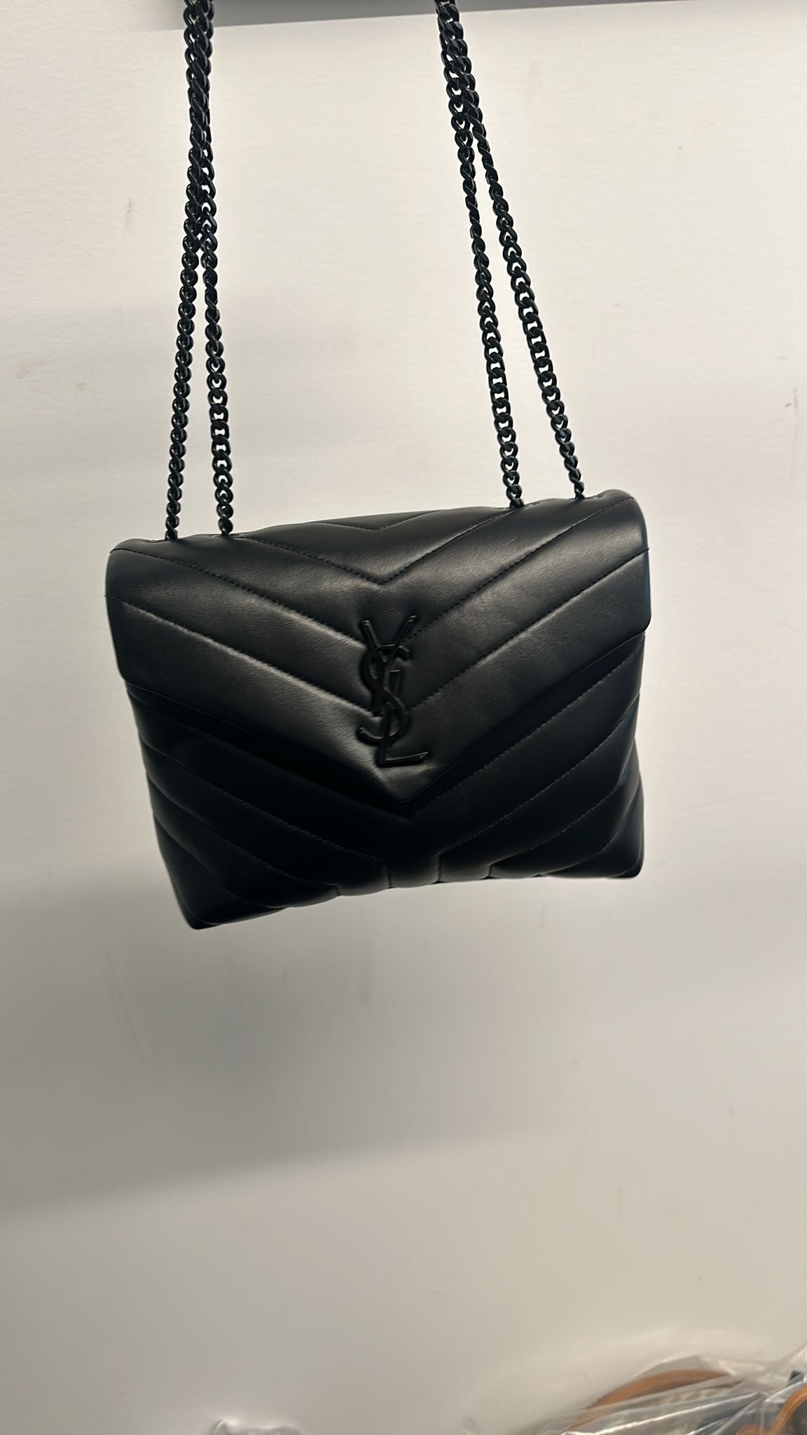 SAINT LAURENT - Black LouLou Bag