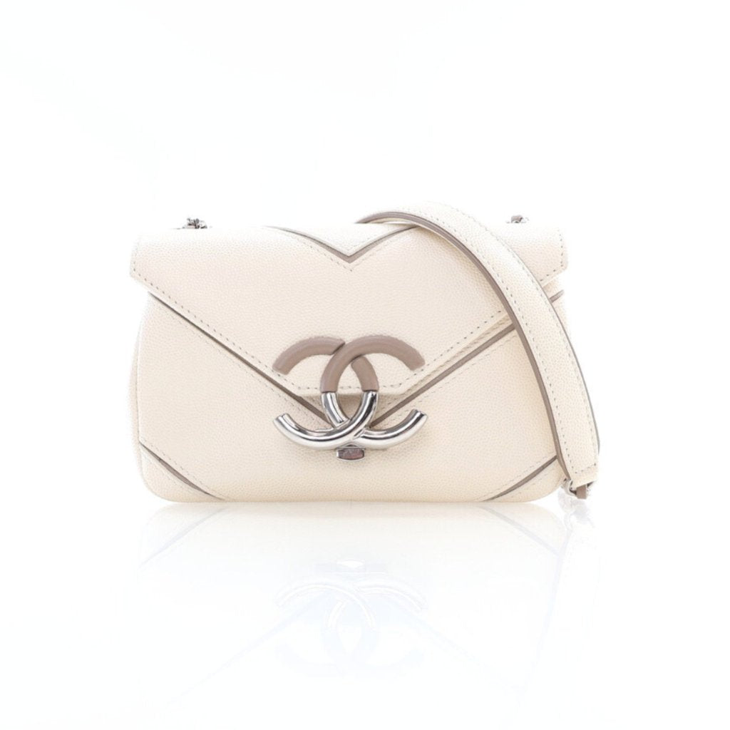 Bolso de hombro con solapa CC White Caviar Macro Chevron de segunda mano