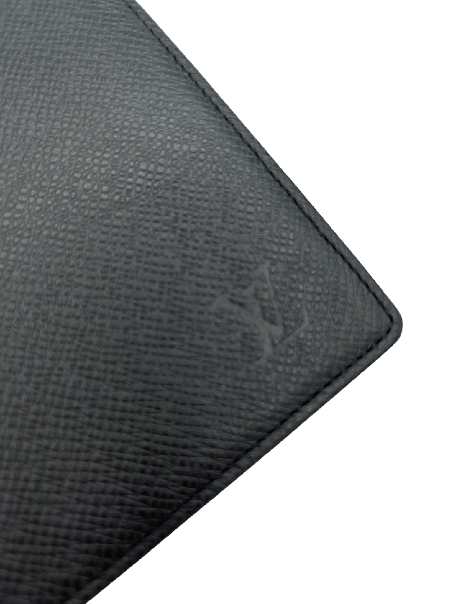 LOUIS VUITTON - Cartera larga Brazza negra
