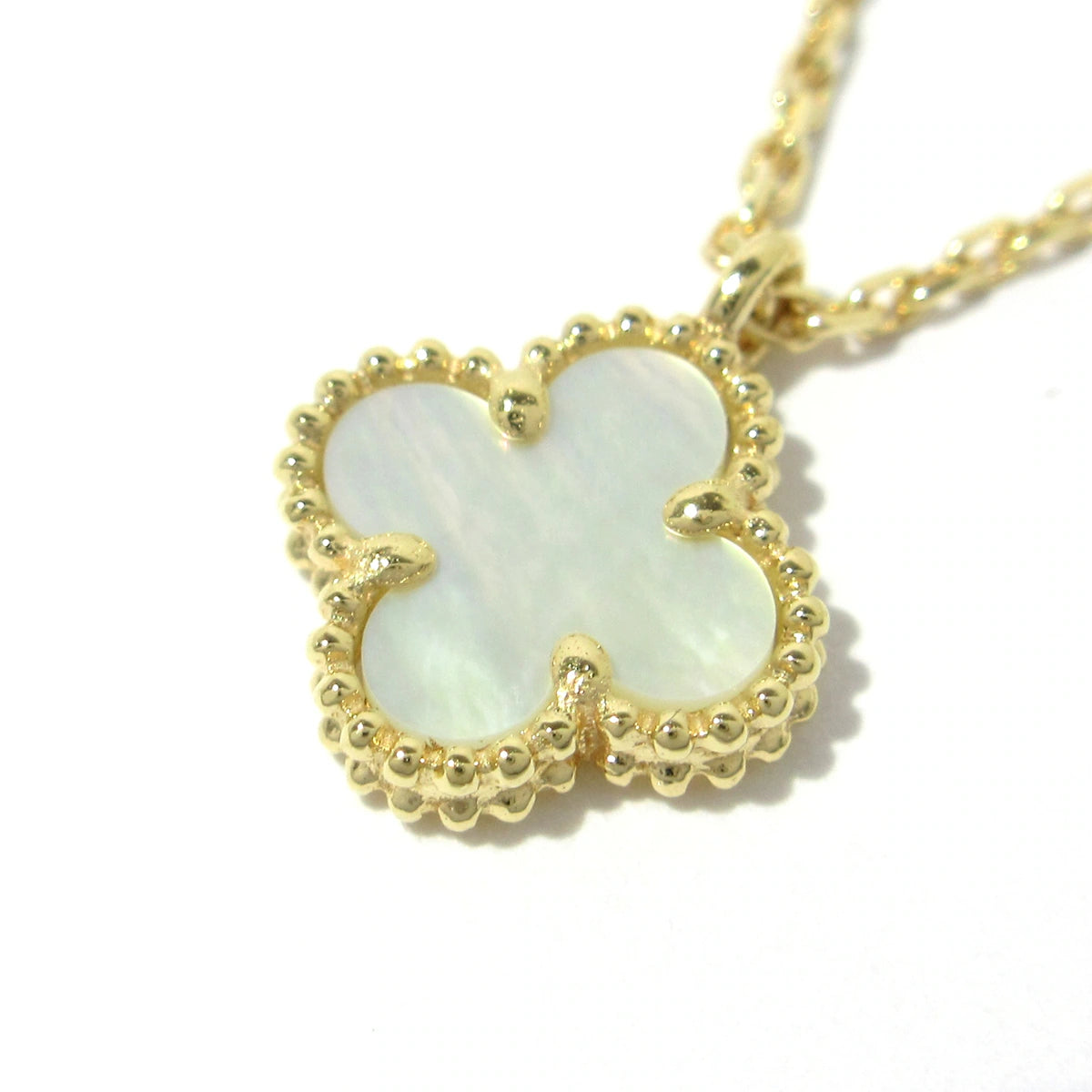 VAN CLEEF - Sweet Alhambra Necklace 18K Yellow Gold Mother of Pearl