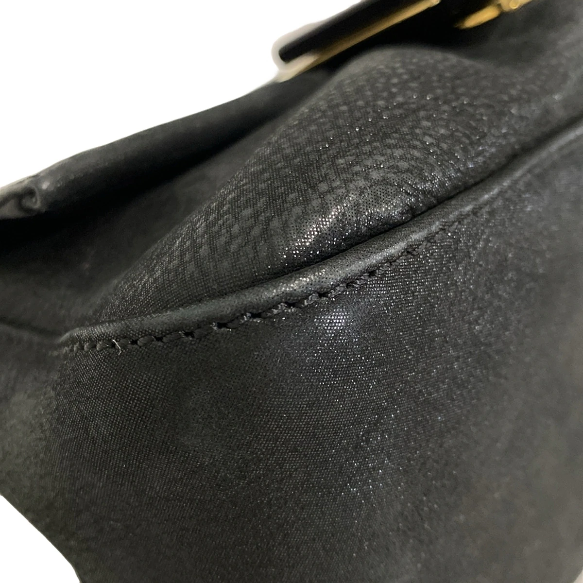 FENDI - Mama Bucket Black Leather Shoulder Bag