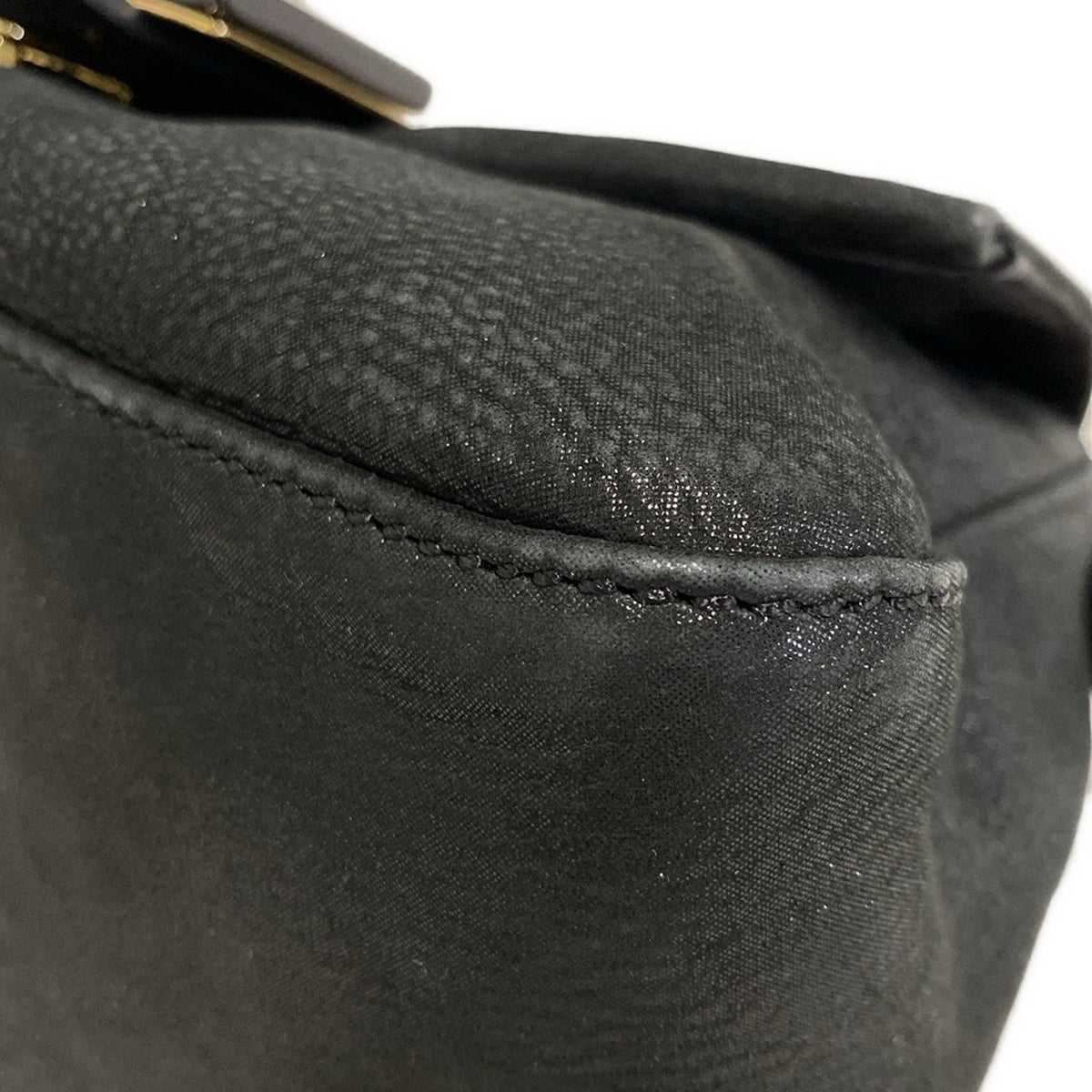 FENDI - Mama Bucket Black Leather Shoulder Bag