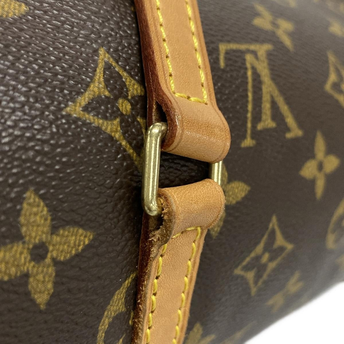 PRE-OWNED LV Papillon 26 Monogram Canvas Shoulderbag