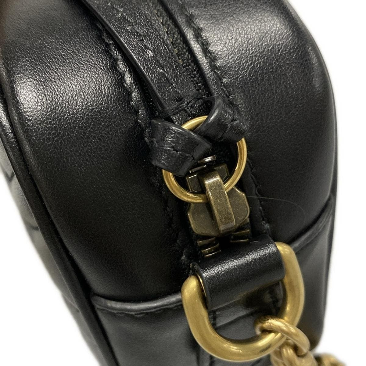 PRE-OWNED GG Marmont Mini Quilting Black Leather Crossbody Bag