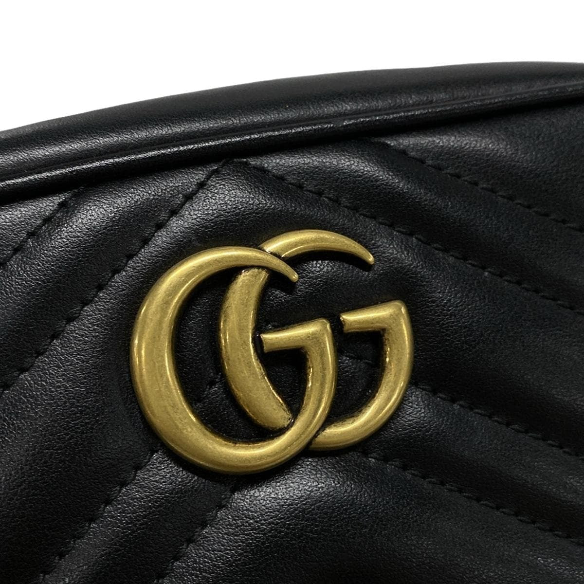 PRE-OWNED GG Marmont Mini Quilting Black Leather Crossbody Bag