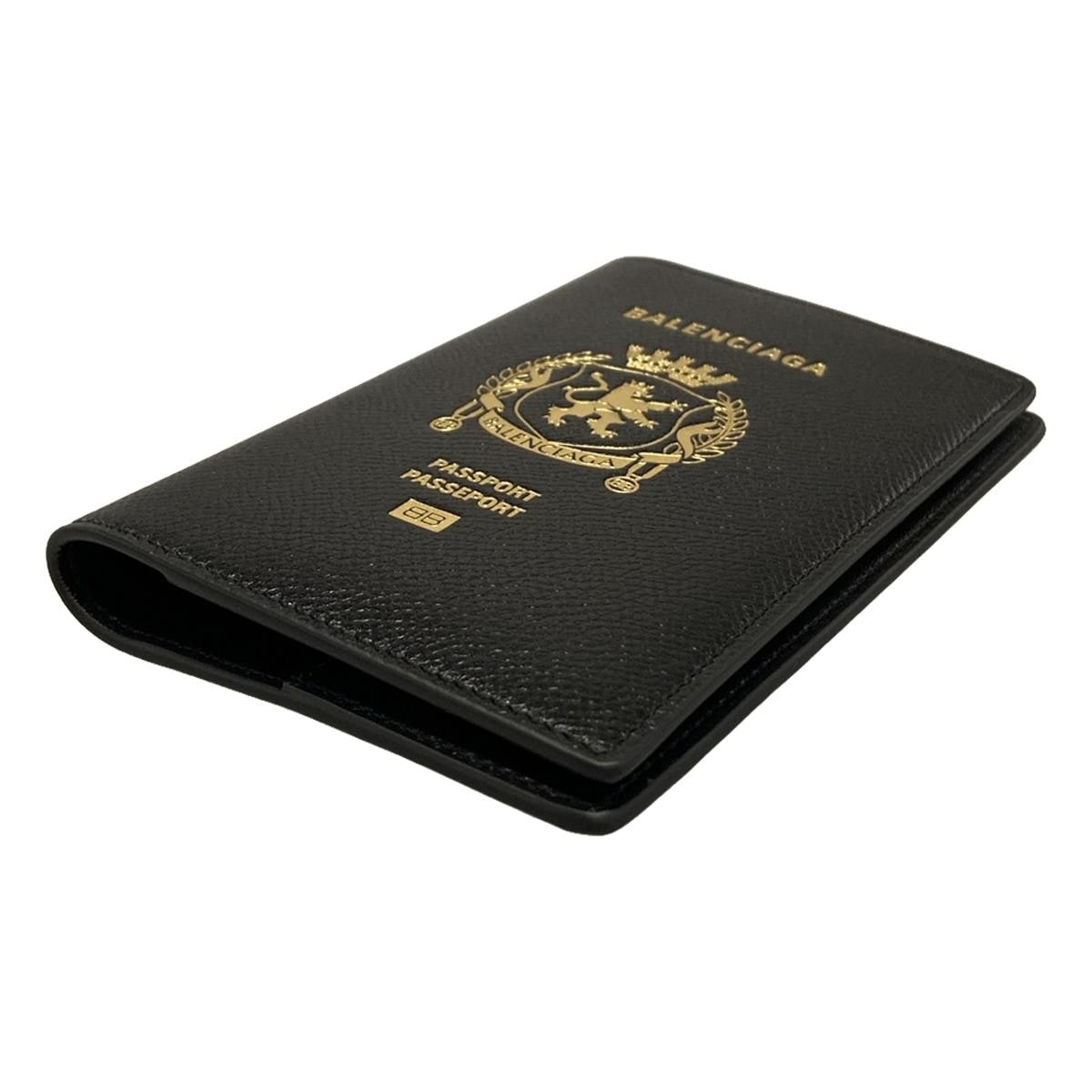 PRE-OWNED Passport Holder Accessory Case Black Calfskin