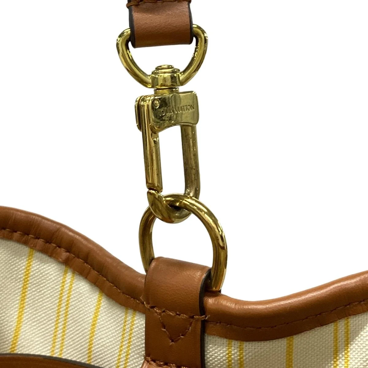 PRE-OWNED LV  NeoNoe By the Pool Shoulder Bag Tan