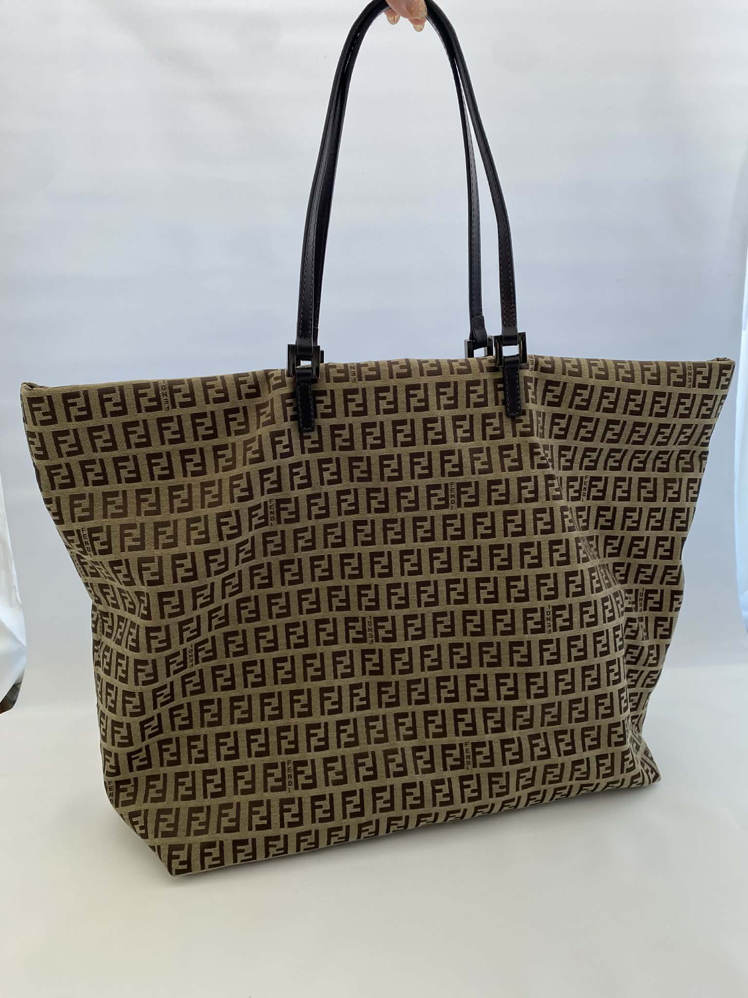 PRE-OWNED FF TOTE
