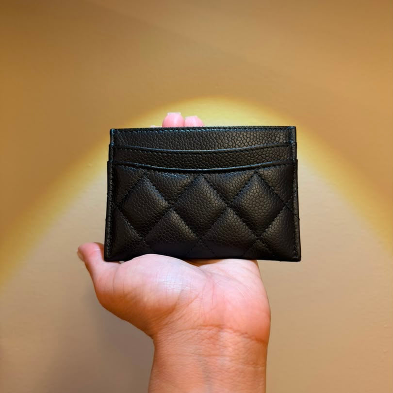 PRE-OWNED CC Caviar Quilted Card Holder Black