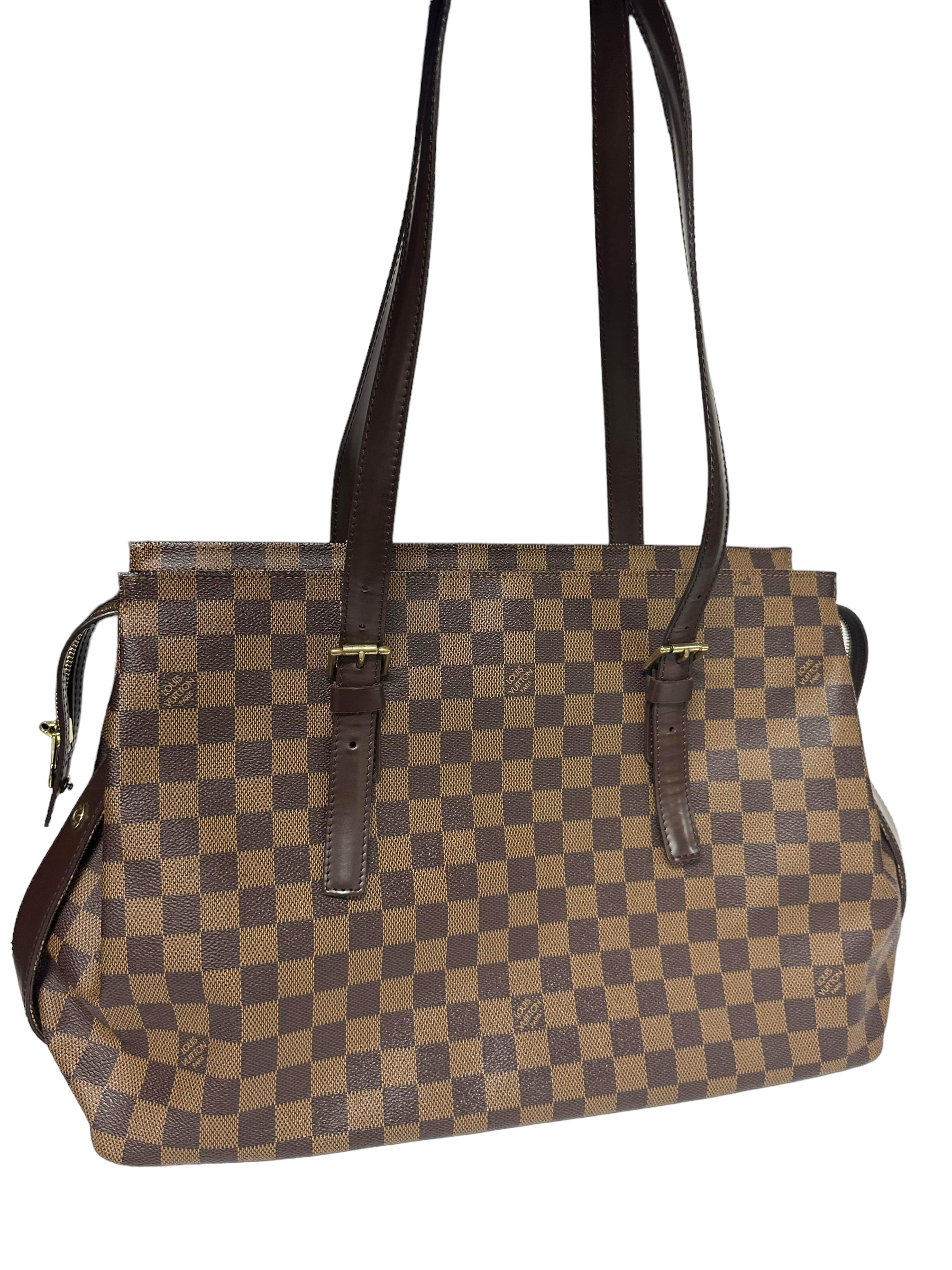 LOUIS VUITTON- 
Bolso Chelsea de Damier Ebene
