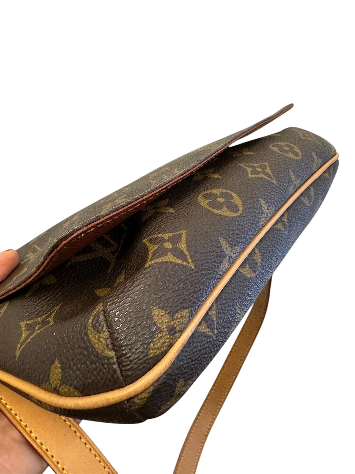 PRE-OWNED LV Monogram Canvas Musette Tango