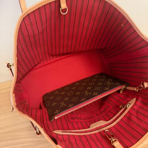 PRE-OWNED Brown Louis Vuitton Monogram Neverfull MM Tote Bag