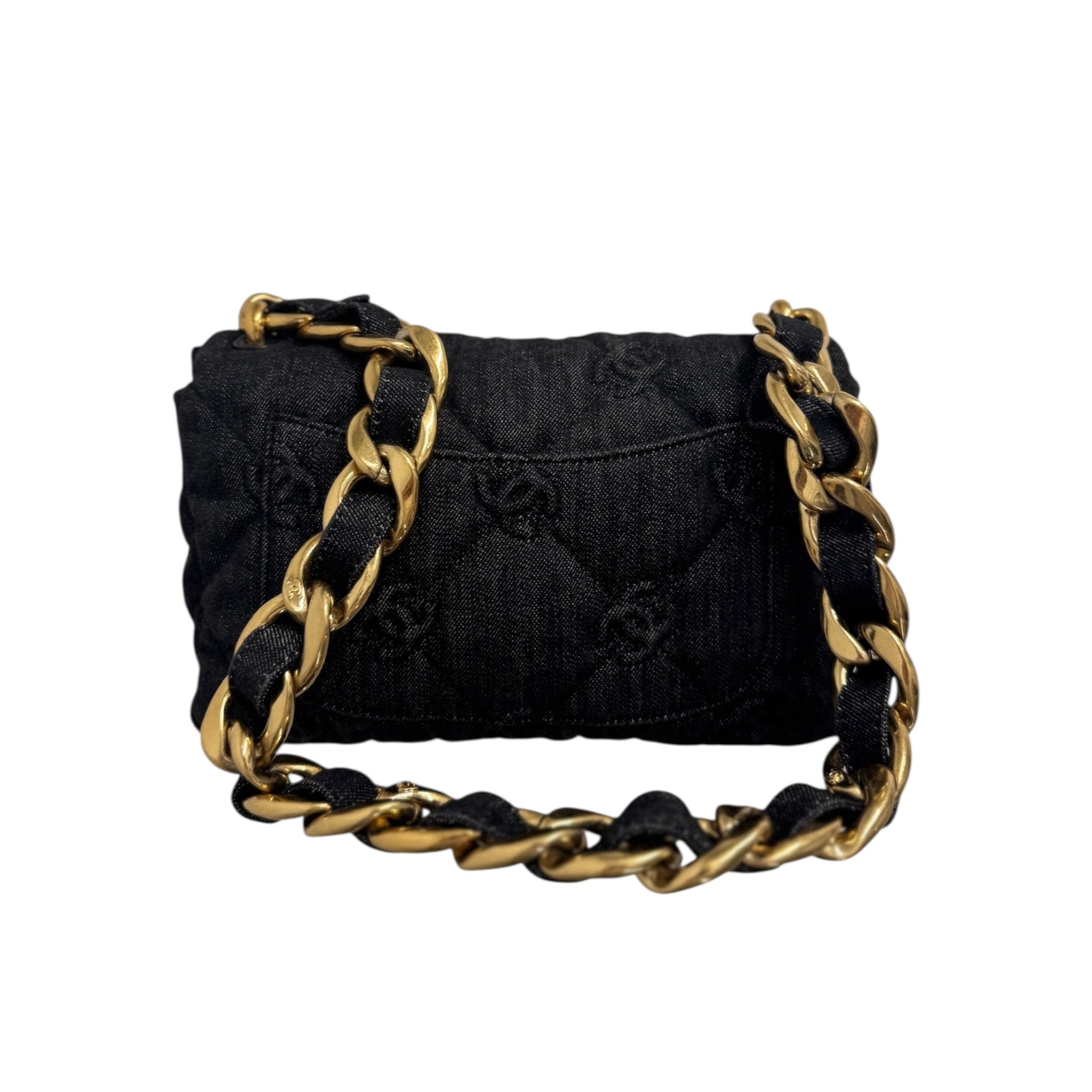Bolso con solapa Funky Town de mezclilla CC acolchada negra USADO