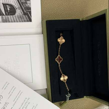 PRE-OWNED Bracelet Van Cleef 5 motive 