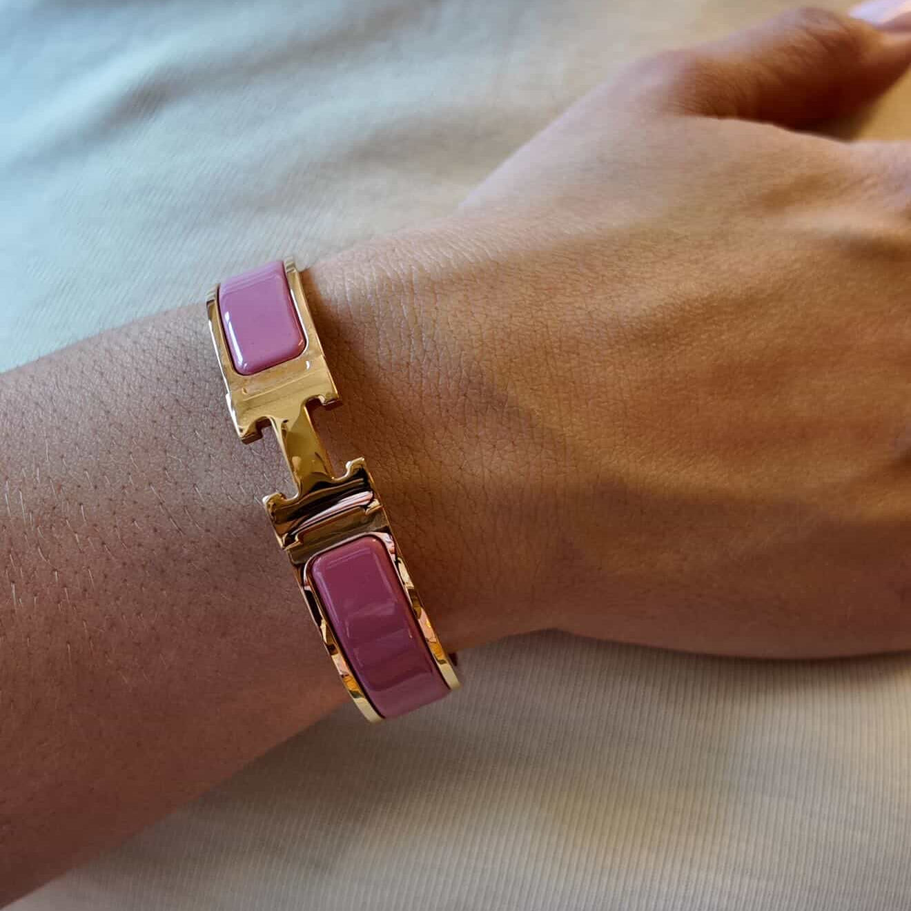 PRE-OWNED Clic H Bracelet PM