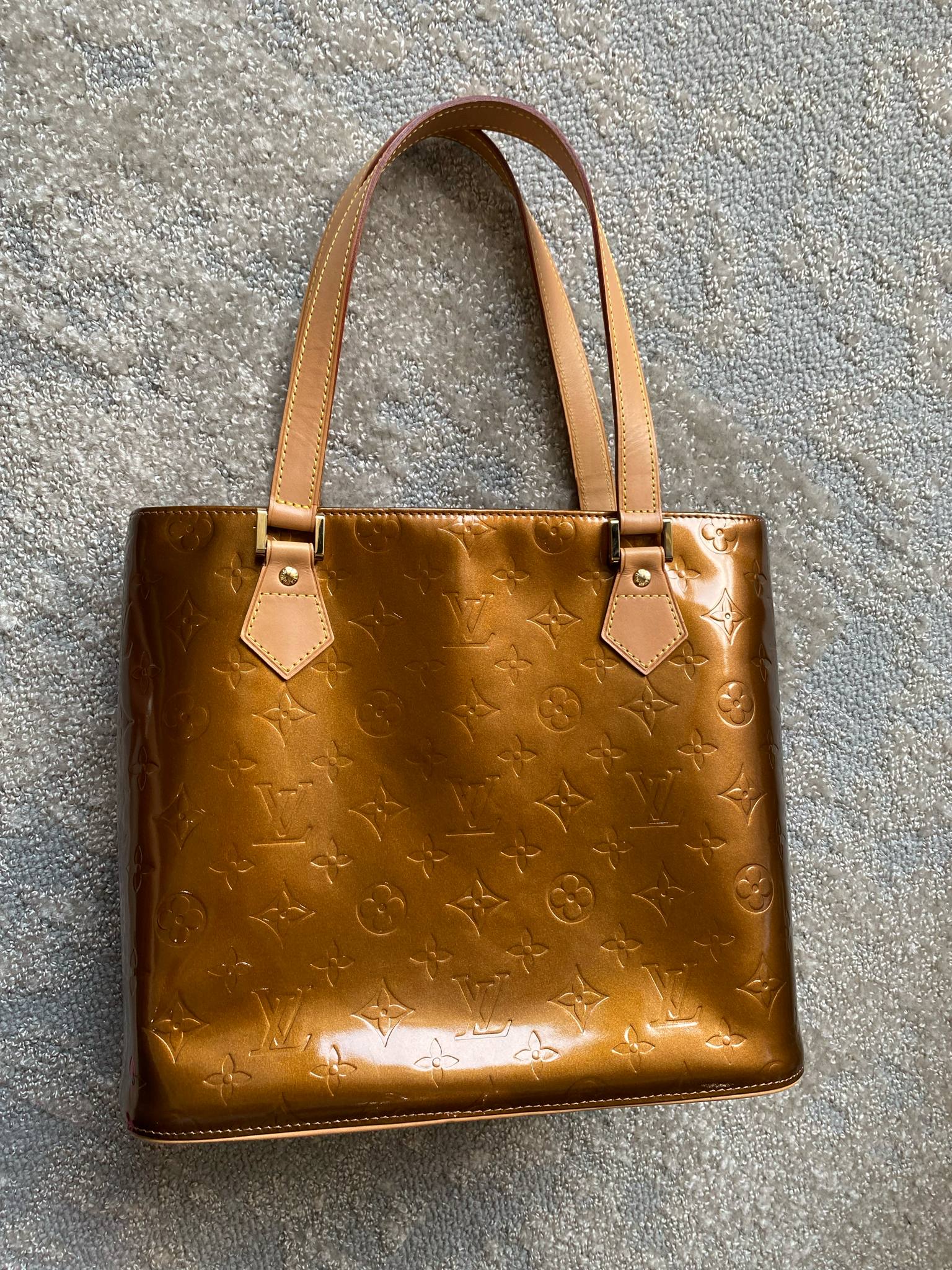 Reserva Houston Vernis LV BAG