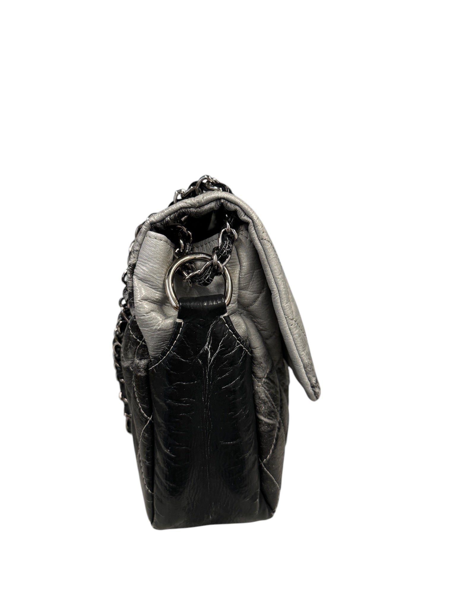 Bolso con solapa y diseño degradado Melrose de vinilo acolchado negro CC USADO