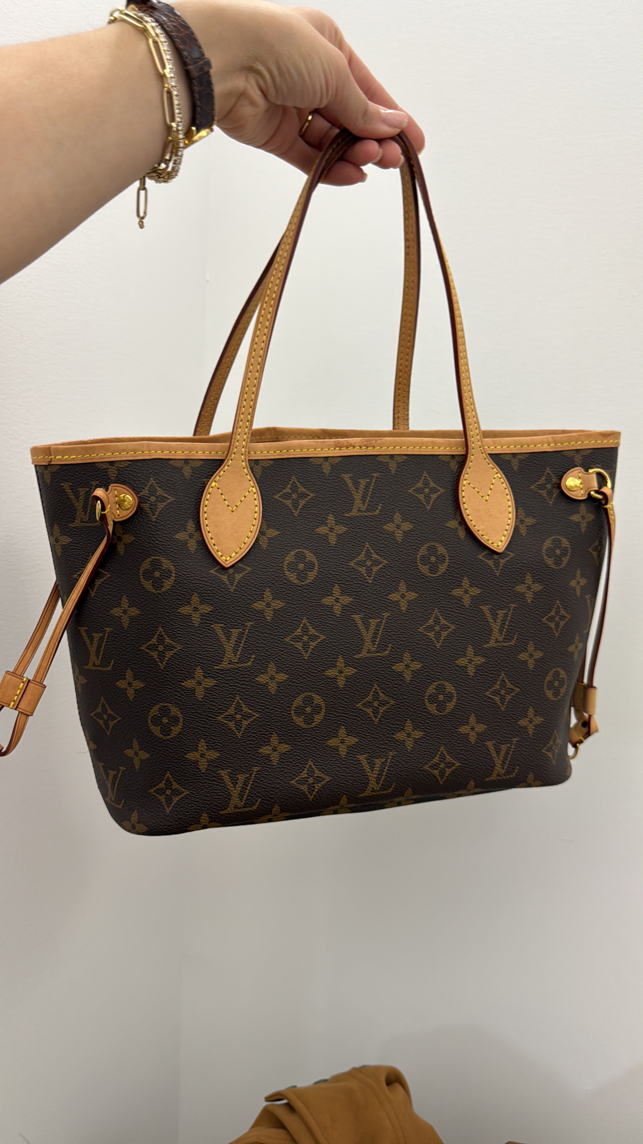 PART 1 NEVERFULL SOFÍA