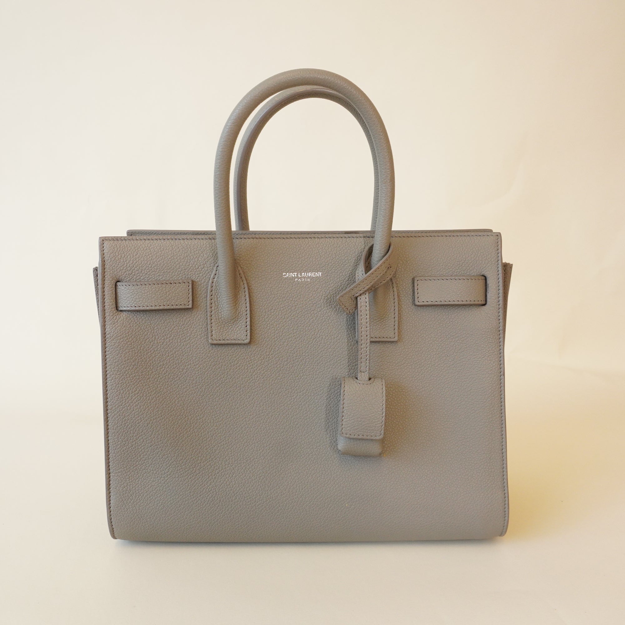 PRE-OWNED Sac de Jour Small Pespunte Pebbled Light Grey Handbag