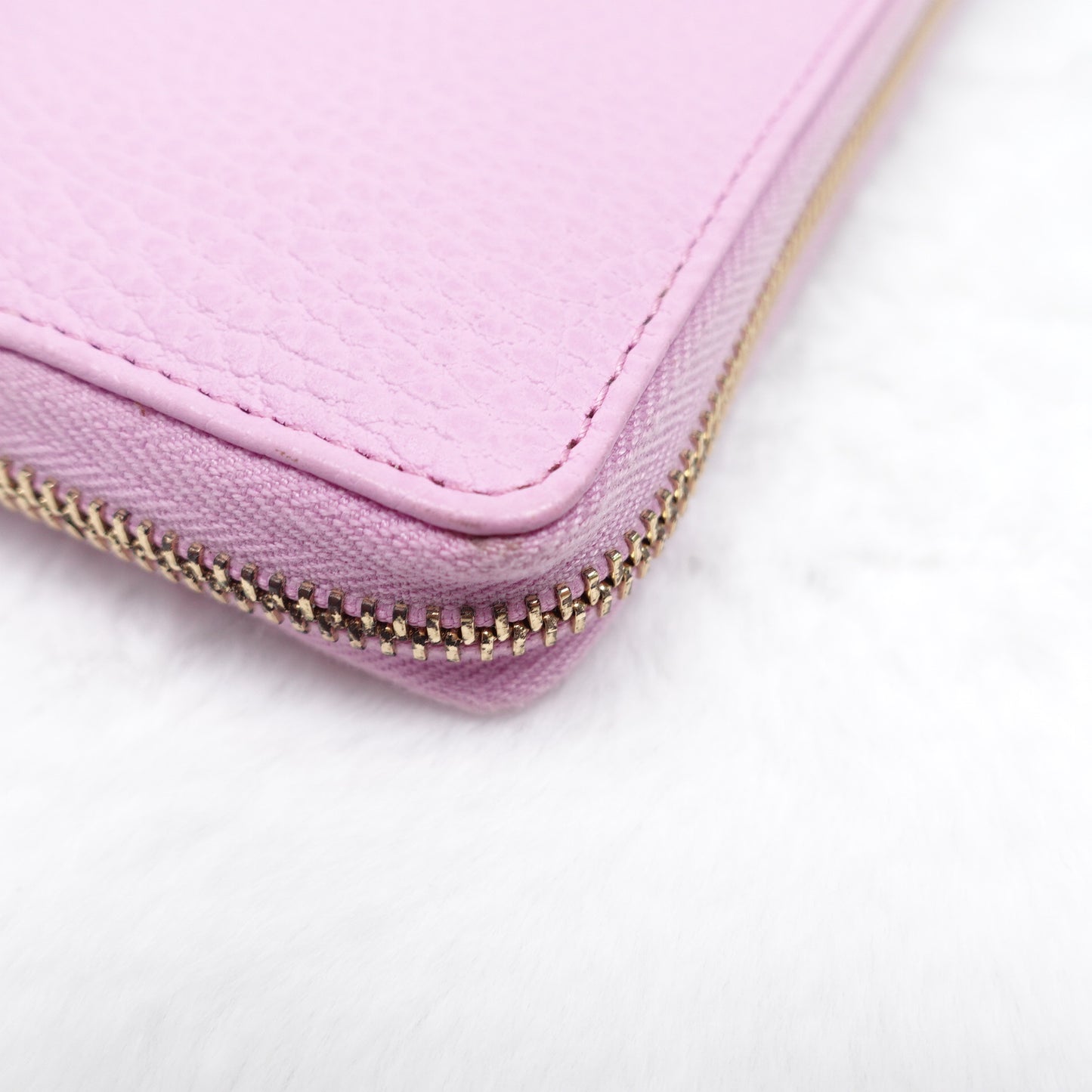 PRE-OWNED Dollar Calfskin GG Marmont Bosco Zip Around Wallet Malva