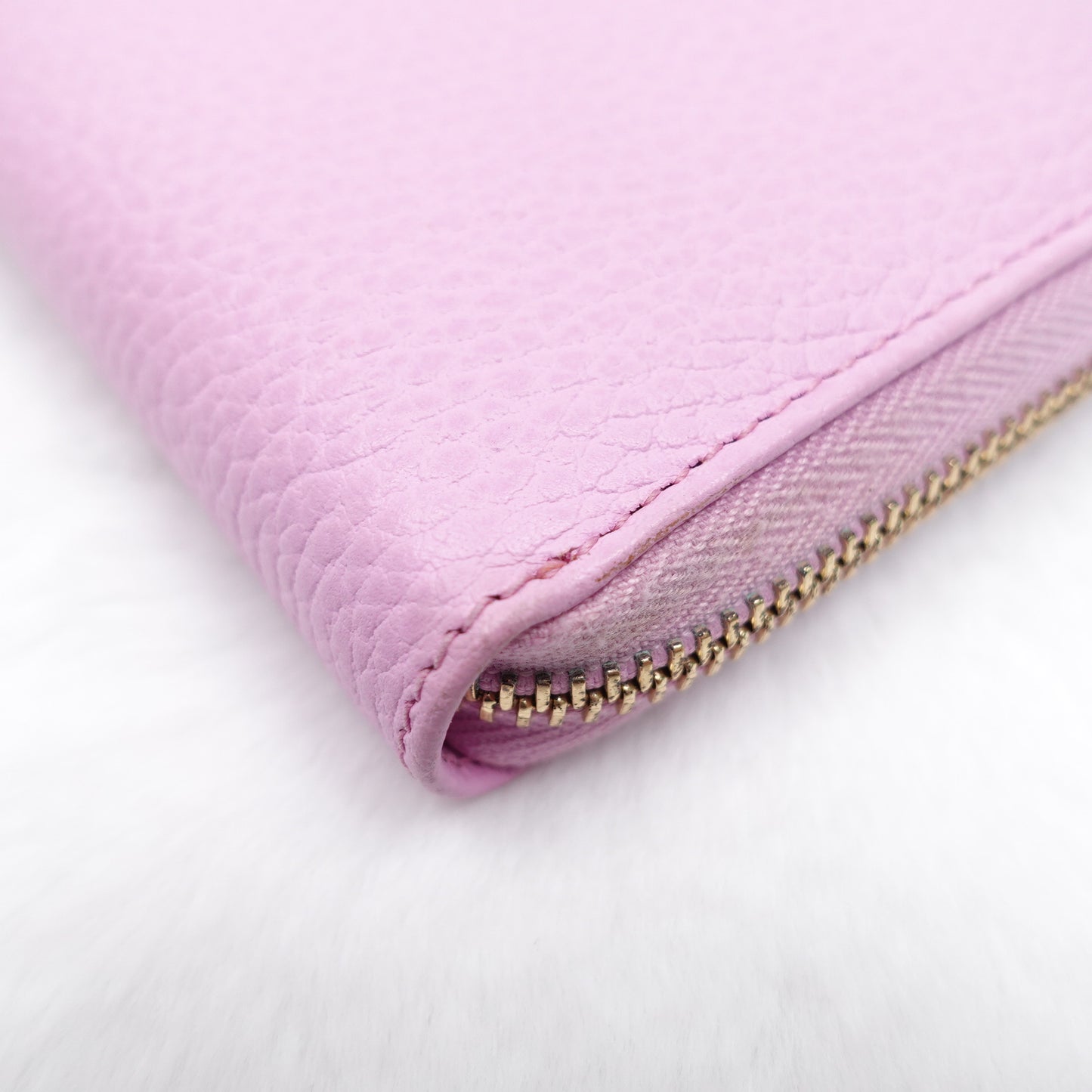 PRE-OWNED Dollar Calfskin GG Marmont Bosco Zip Around Wallet Malva