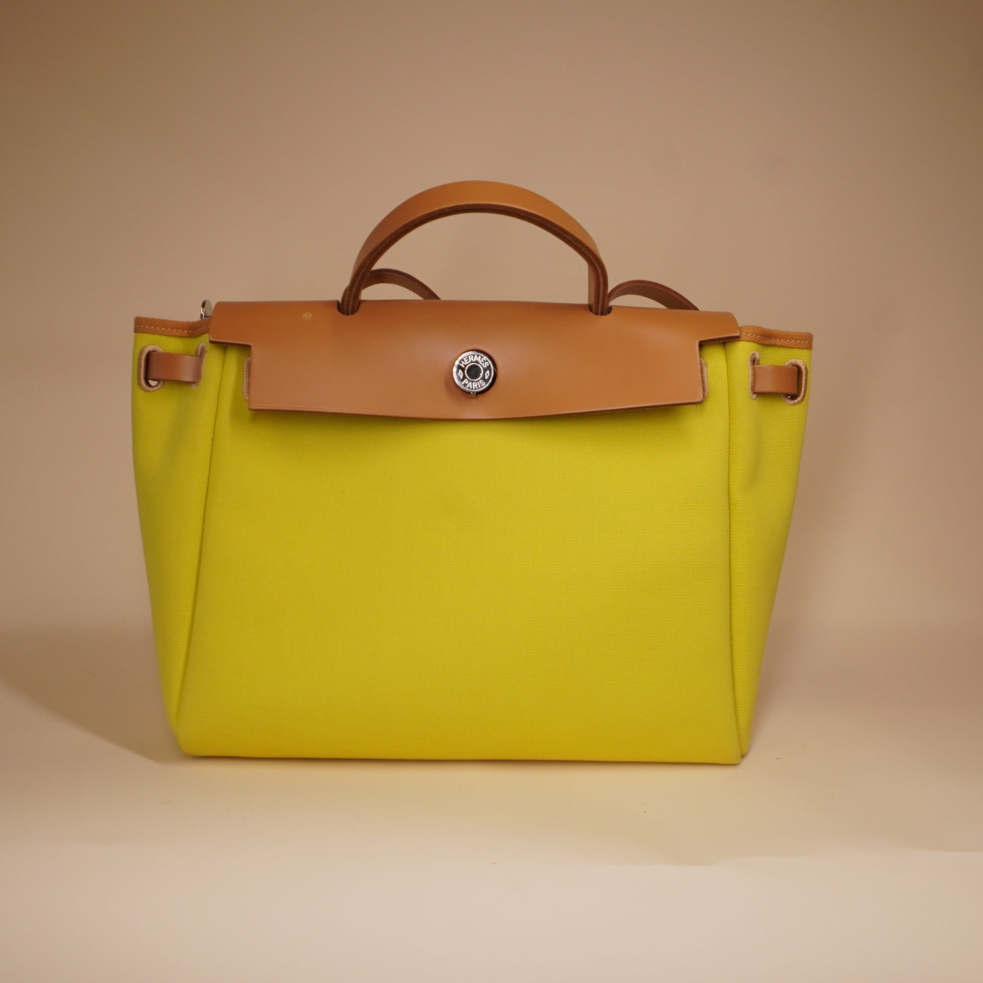 PRE-OWNED Toile H Berline Vache Hunter Herbag Zip 31 PM Lime