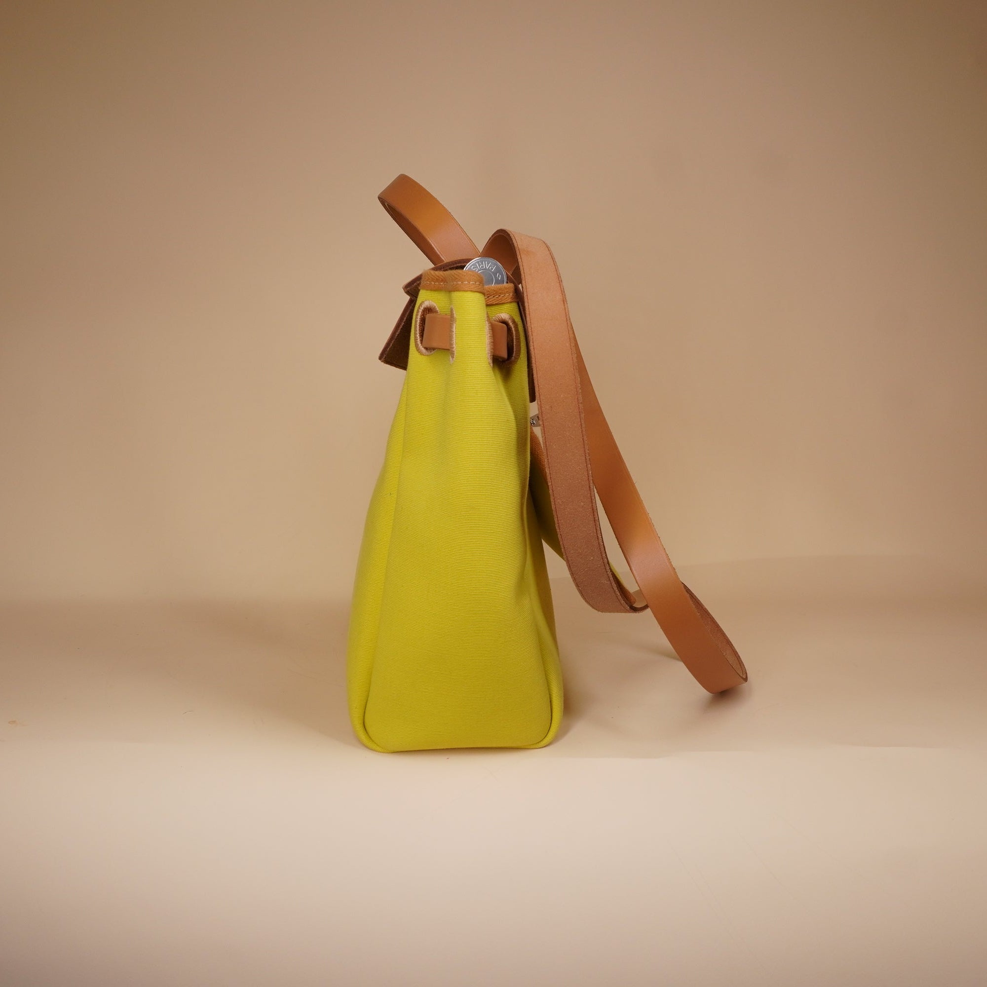 PRE-OWNED Toile H Berline Vache Hunter Herbag Zip 31 PM Lime