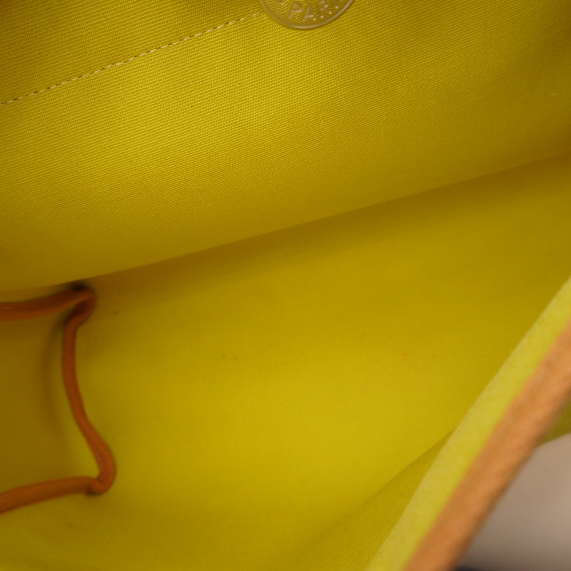 PRE-OWNED Toile H Berline Vache Hunter Herbag Zip 31 PM Lime