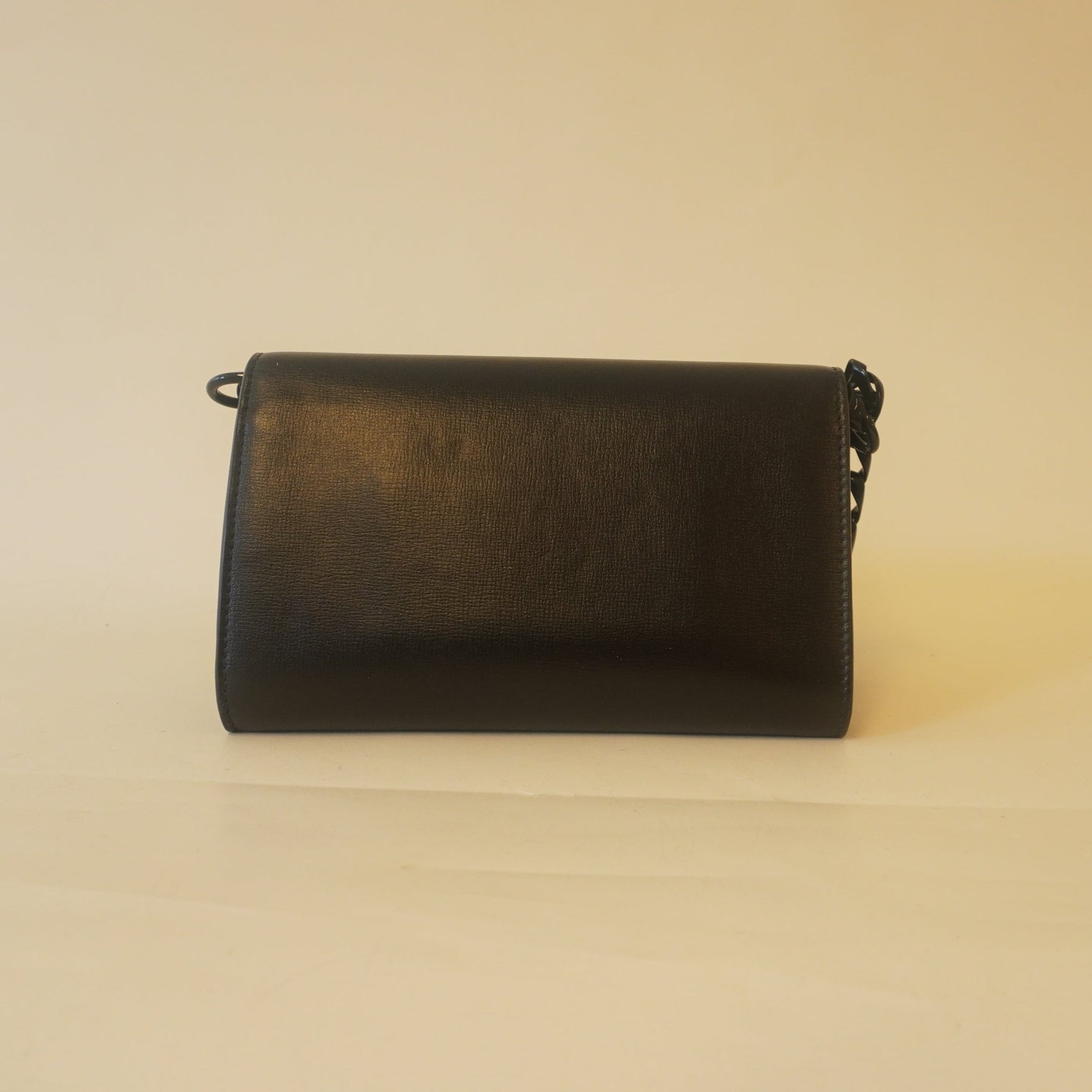PRE-OWNED GG Black Monochrome Azalea Calfskin 1955 Horsebit Shoulder Bag