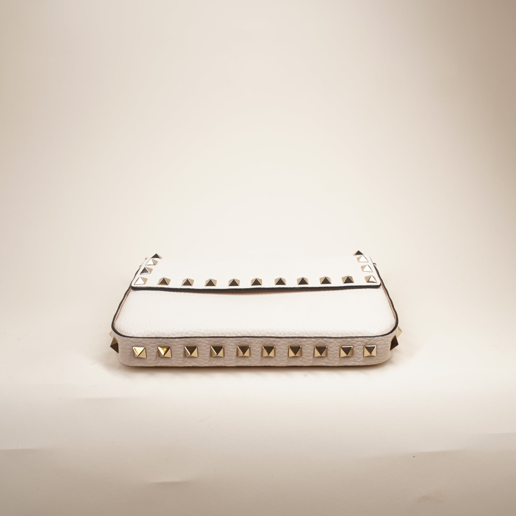 PRE-OWNED Rockstud Grainy Calfskin Pouch Shoulder Bag