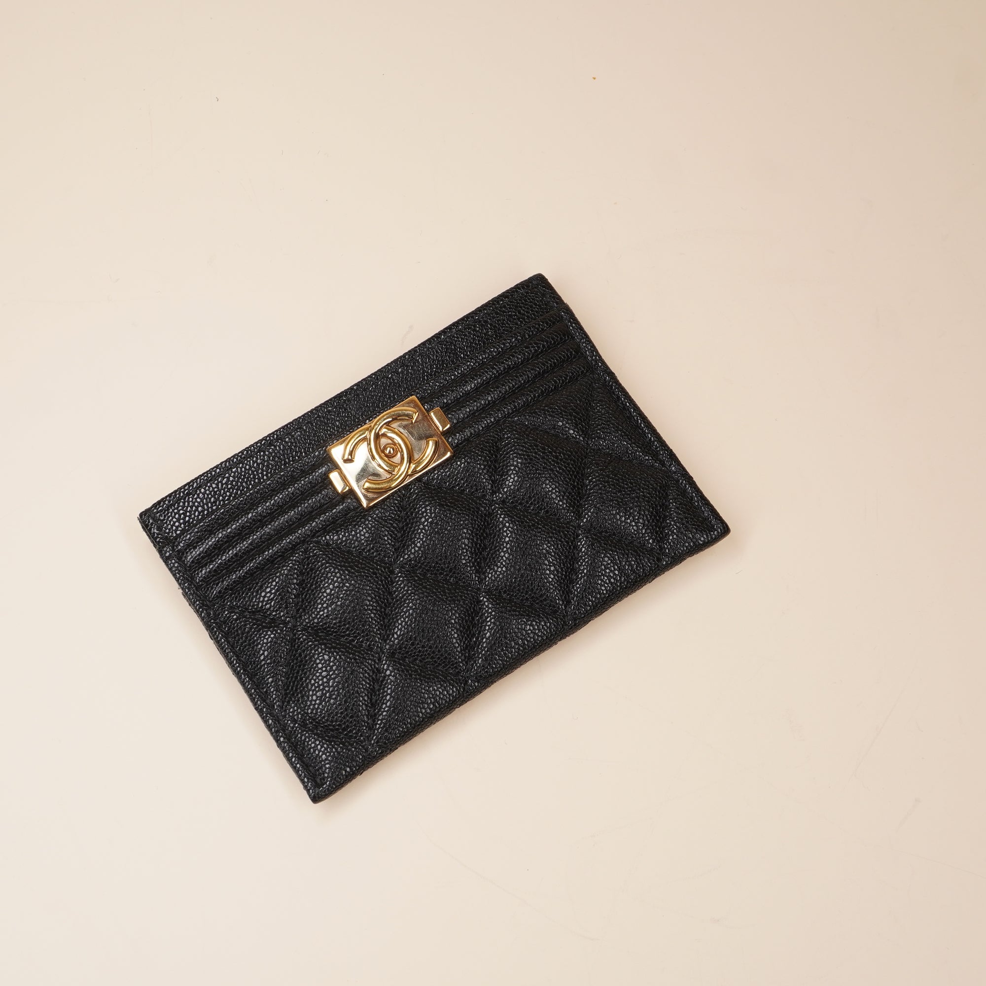 PRE-OWNED CC Black Quilted Caviar Boy Card Holder Pale Gold Hardware