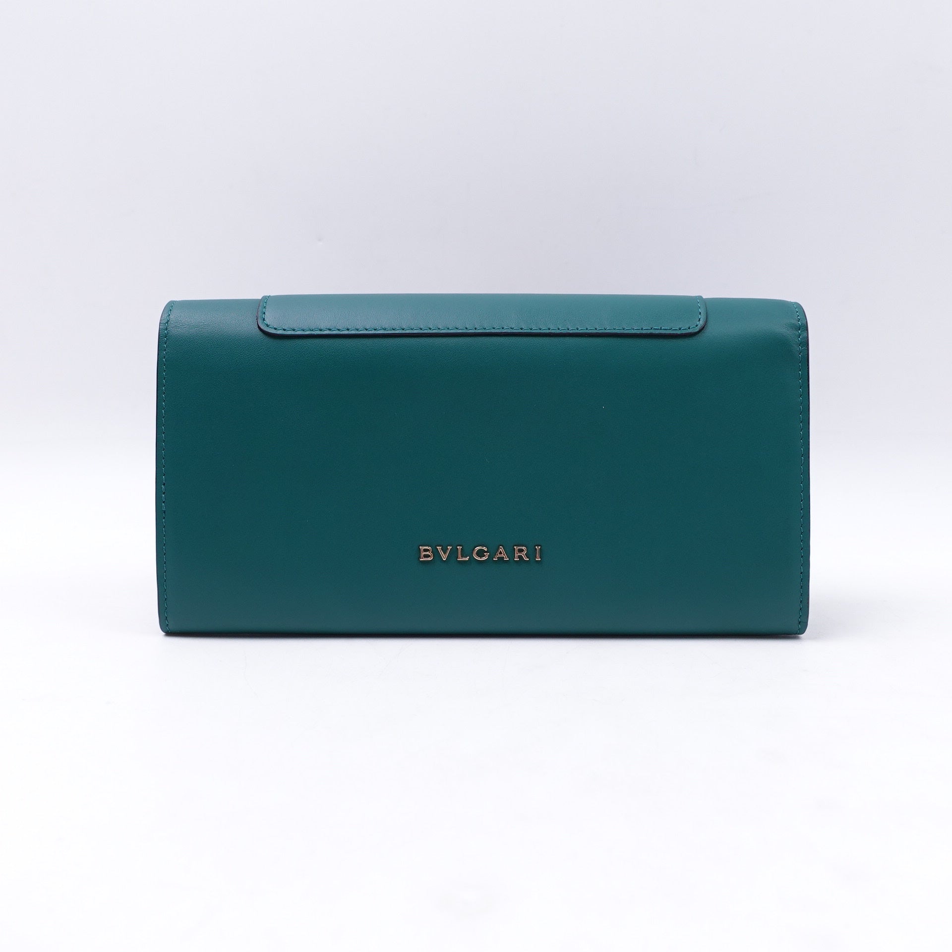 Cartera larga Serpenti Forever Continental de piel verde de segunda mano