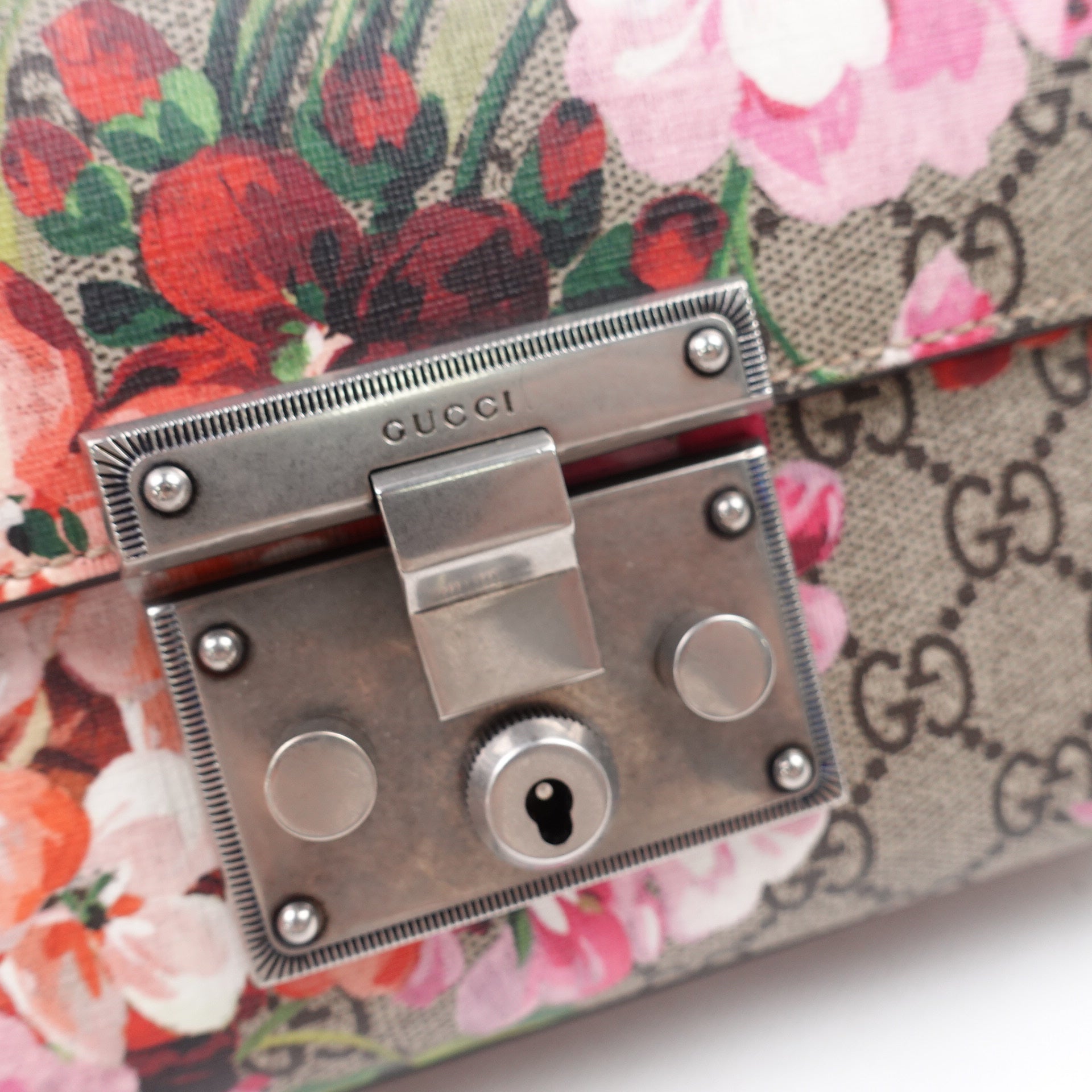 Bolso de hombro con candado GG de segunda mano, estampado Blooms, lona revestida GG, tamaño pequeño