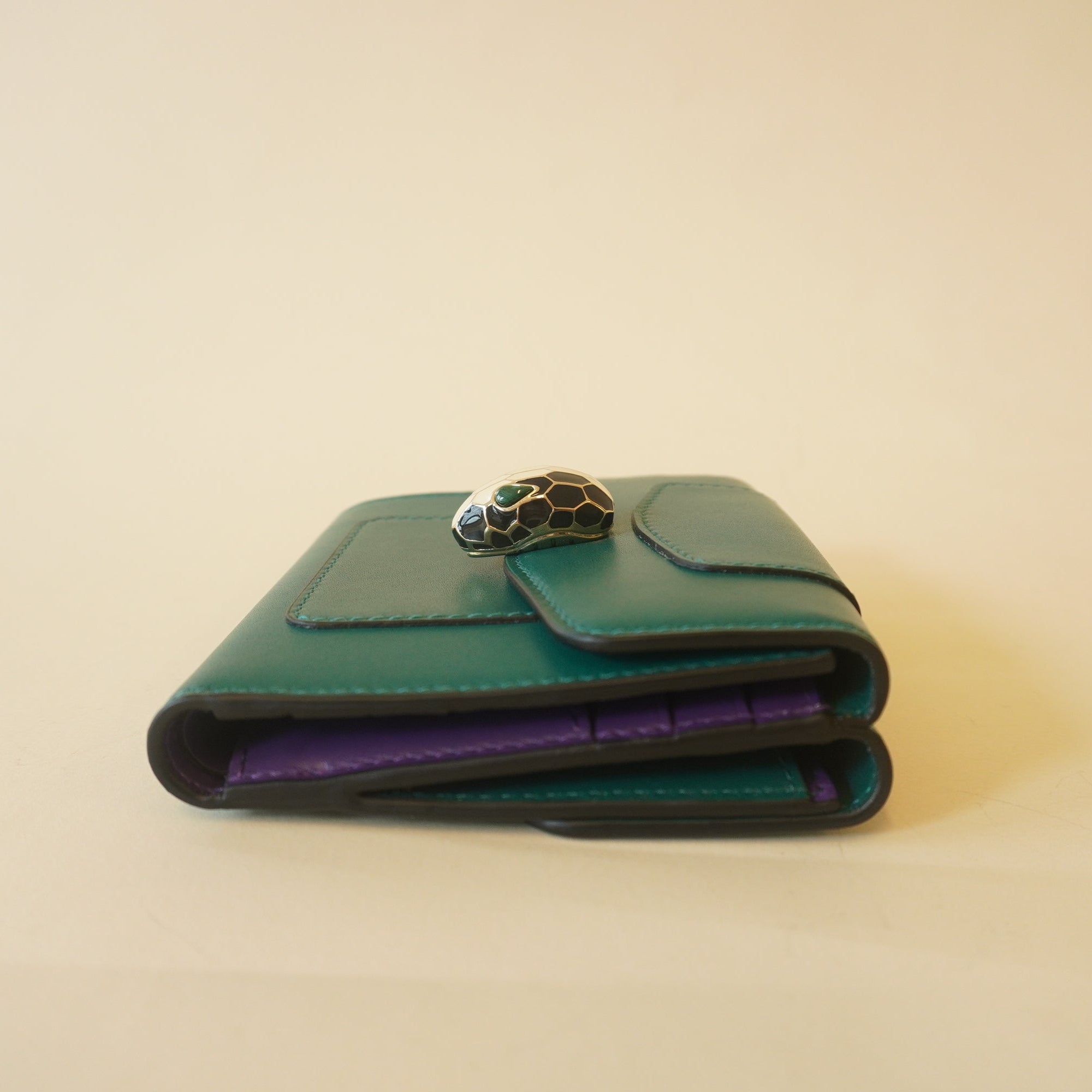 PRE-OWNED Serpenti Green Leather Short Wallet