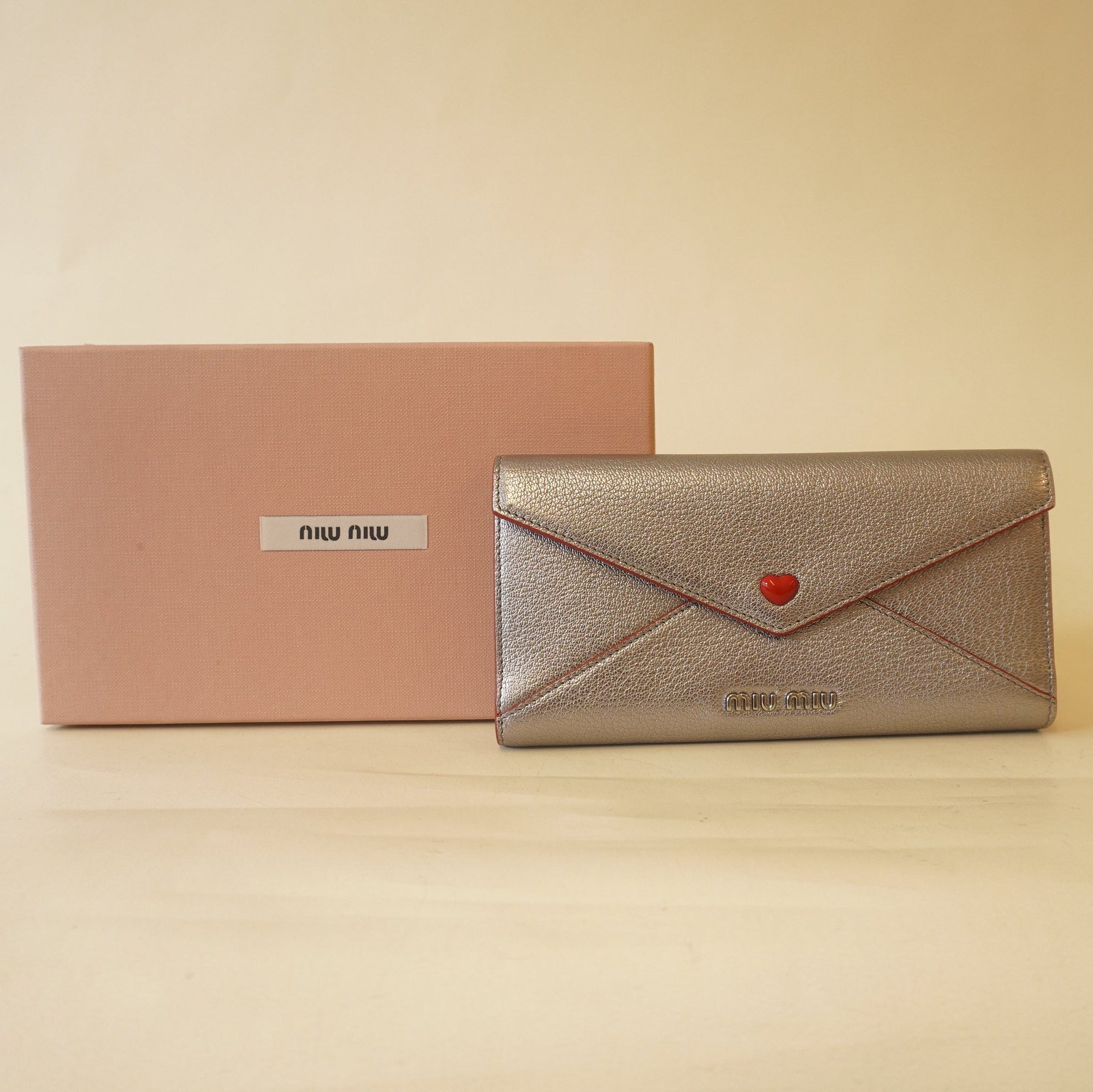 PRE-OWNED Silver Goatskin Madras Love Envelope Wallet Cromo