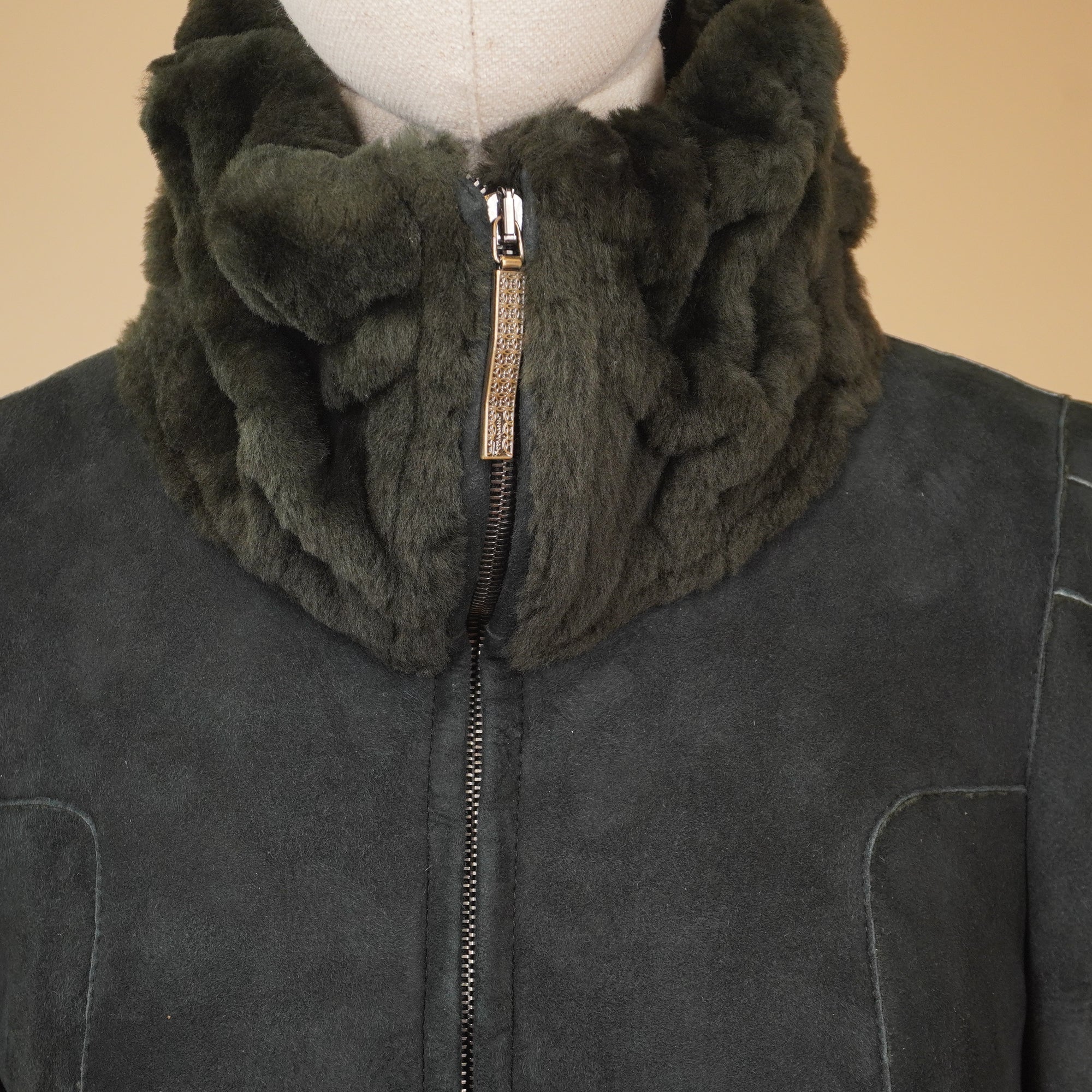 PRE-OWNED  ferragamo Ruffled Shearling Collar Suede Jacket SIZE 40