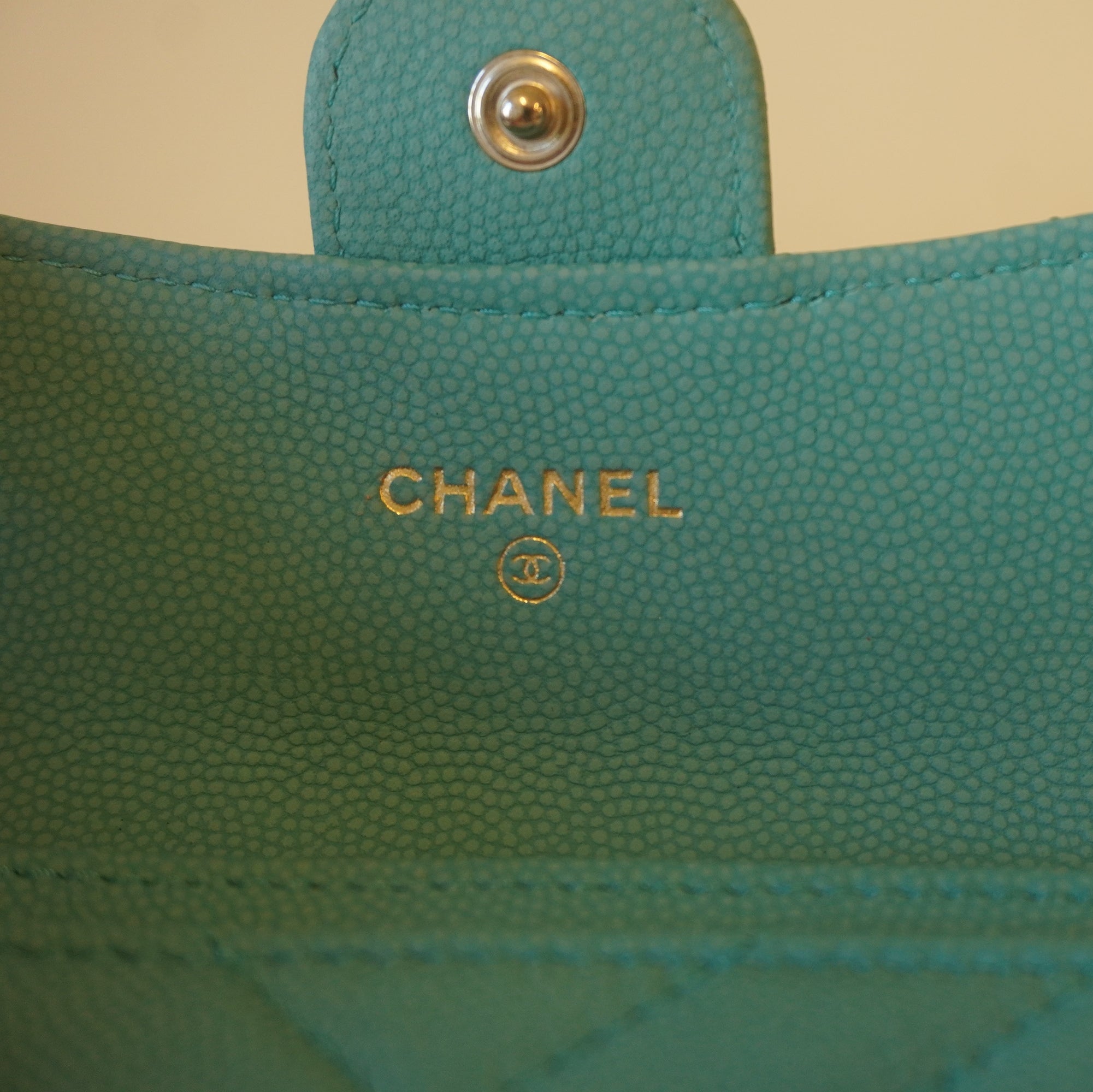 PRE-OWNED CC Acqua Caviar Chevron Quilted Card Holder Wallet