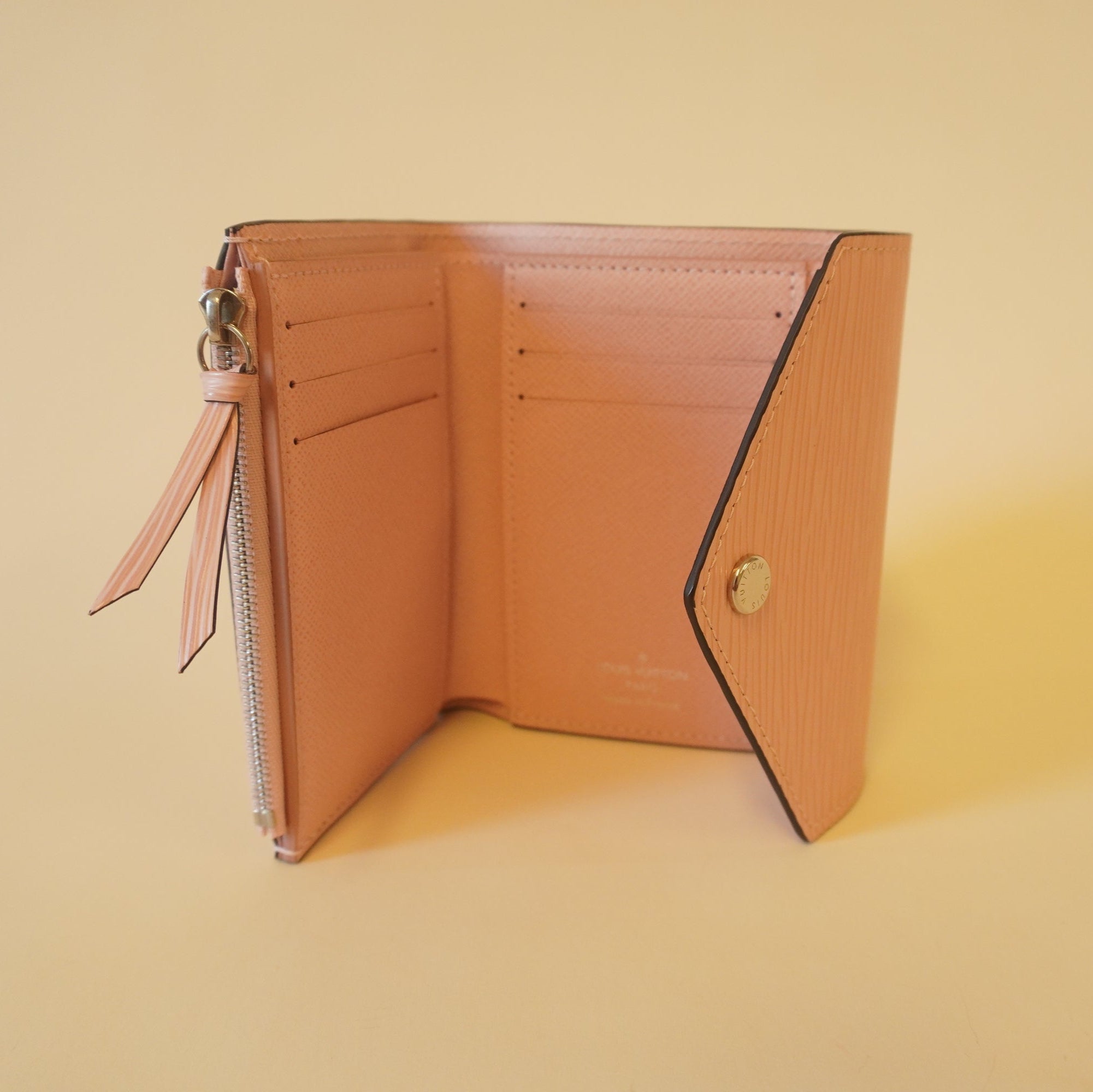 PRE-OWNED LV Rose Ballerine Epi Leather Victorine Wallet