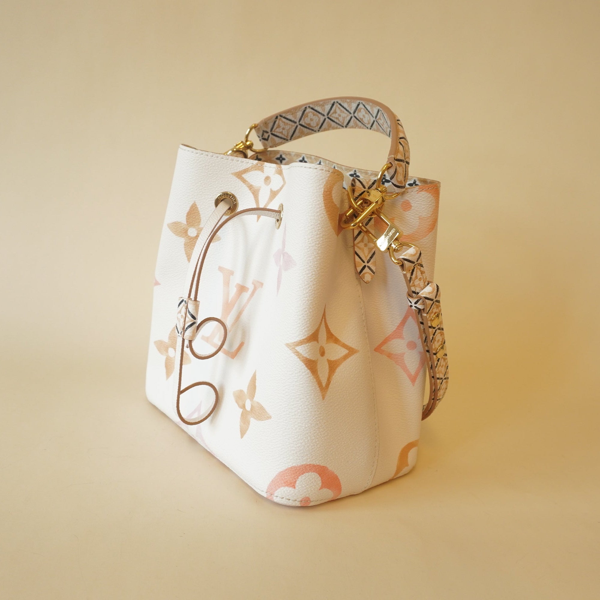 PRE-OWNED Monogram Neonoe BB Beige Shoulder Bag