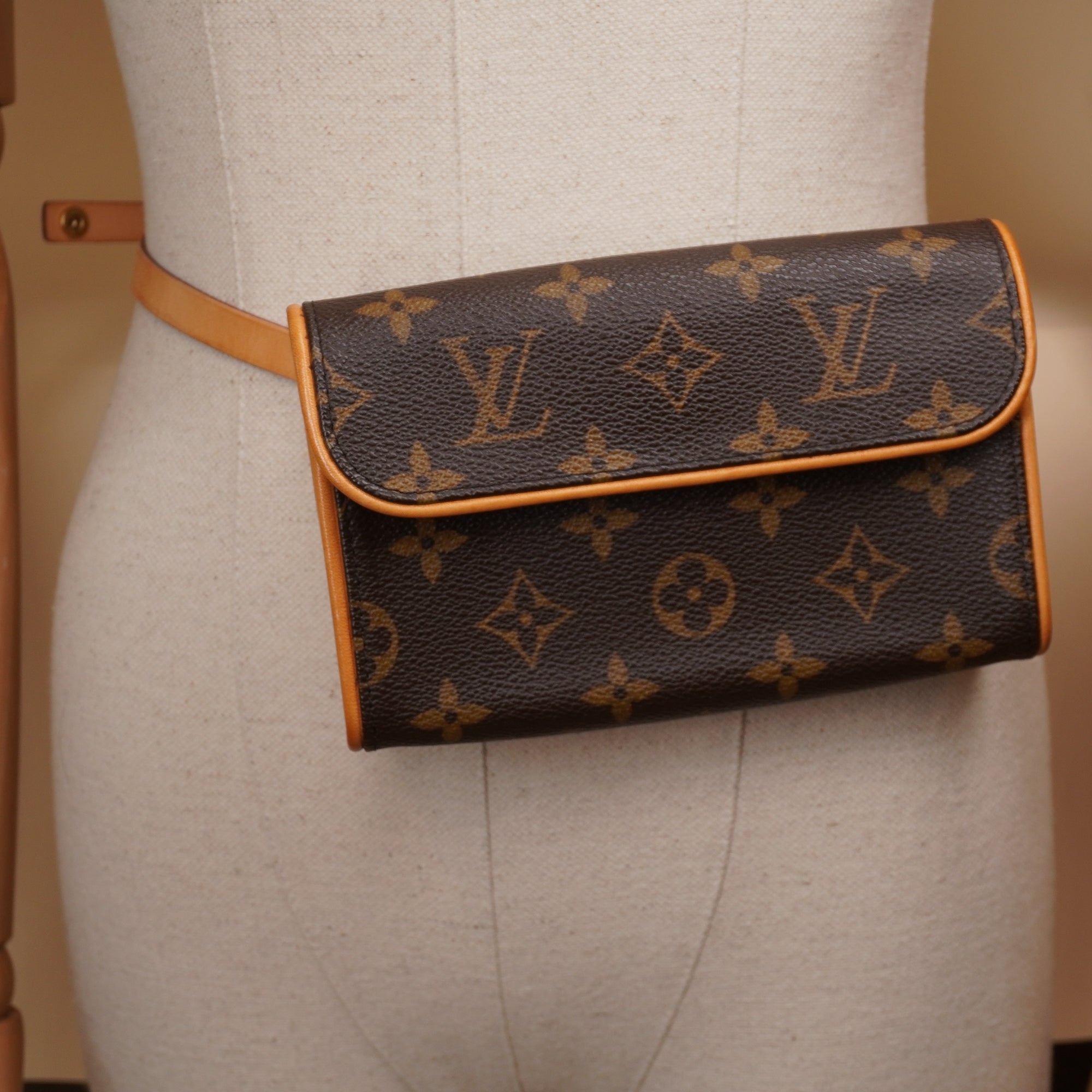 PRE-OWNED LV Monogram Pochette Florentine Brown Belt Bag
