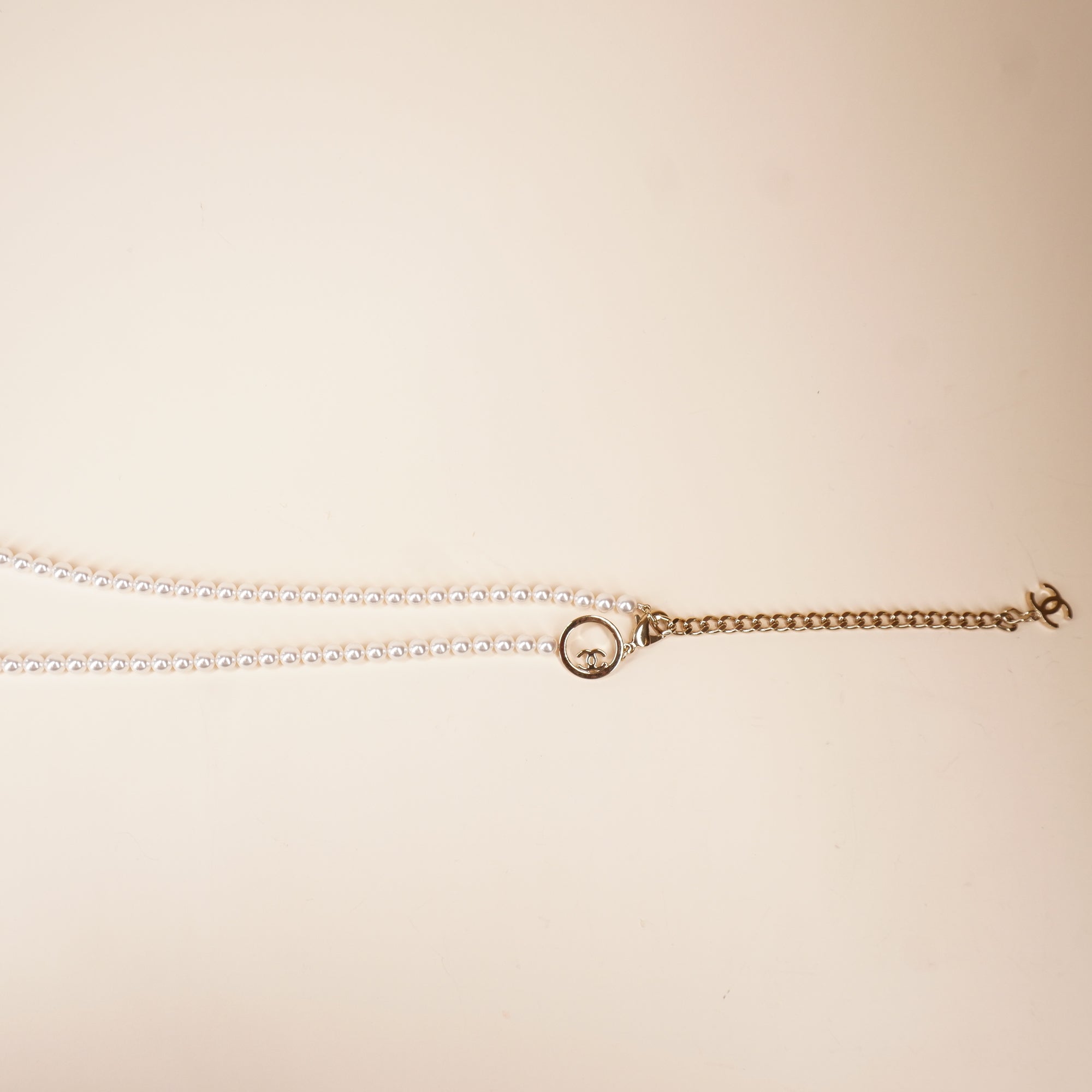 PRE-OWNED CC 24C Chain Waist Belt with Pearls and CC Logo