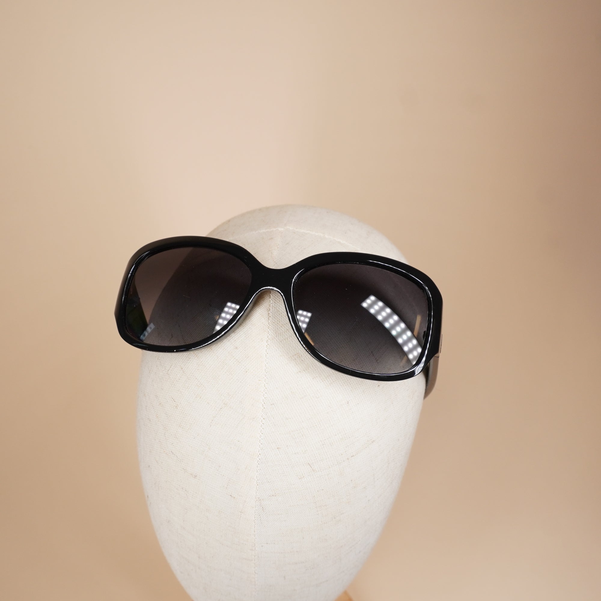 PRE-OWNED D&G Style Black Sunglasses