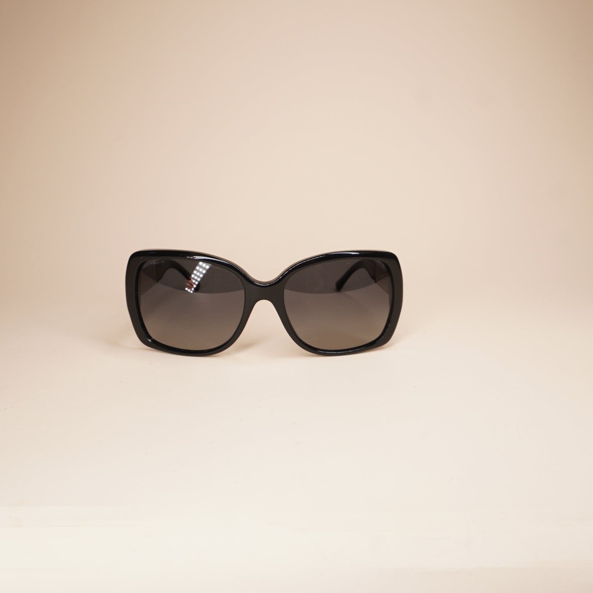 PRE-OWNED Black Acetate Nova Check Round B4160 Sunglasses