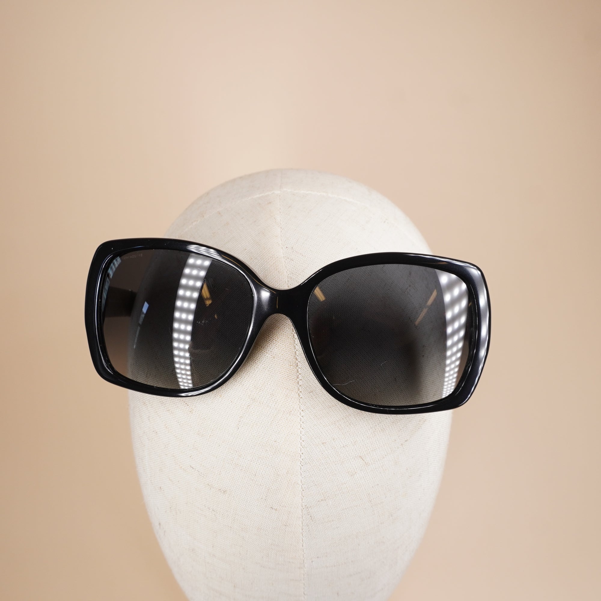 PRE-OWNED Black Acetate Nova Check Round B4160 Sunglasses