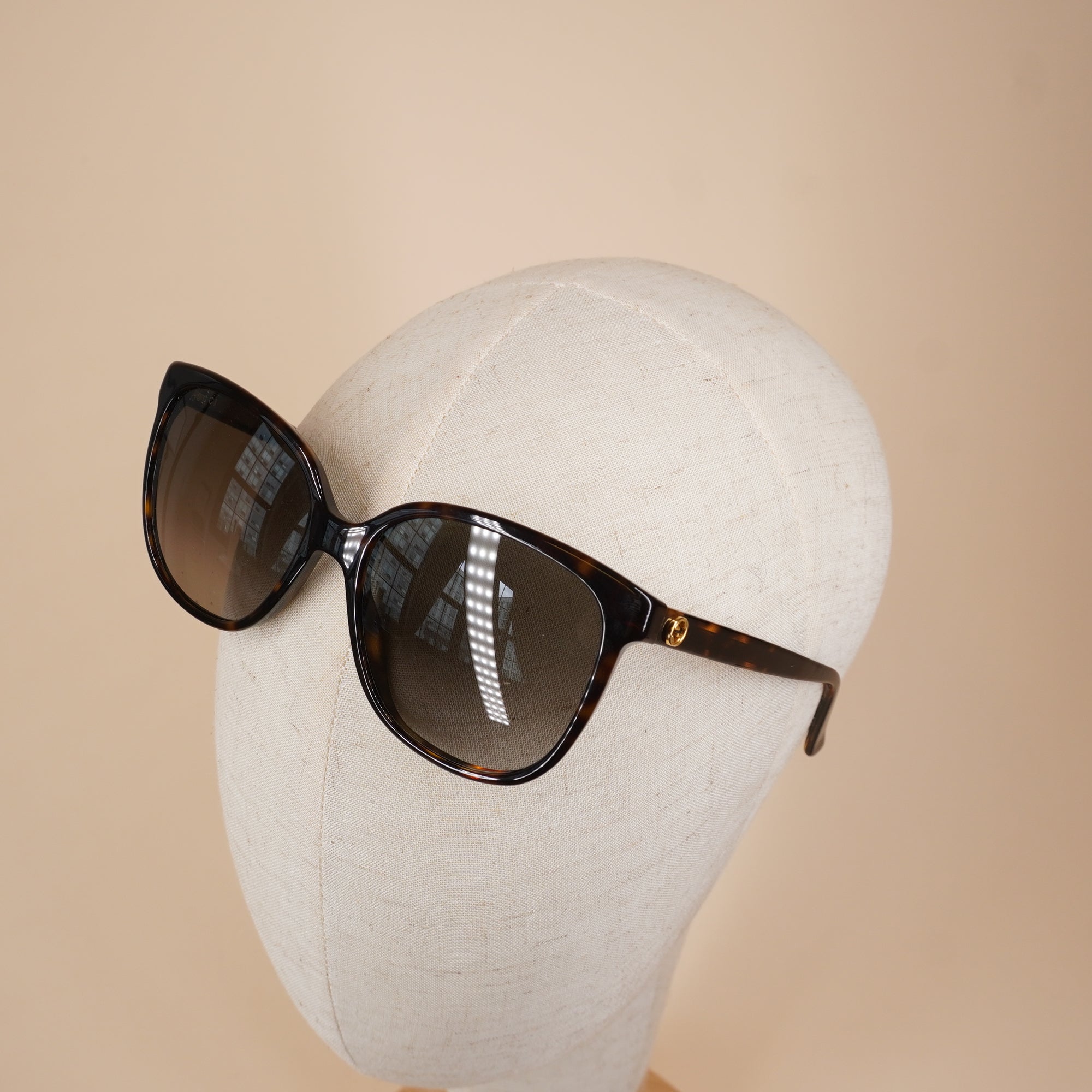 PRE-OWNED GG Tortoise Shell Acetate Gradient Lenses Sunglasses